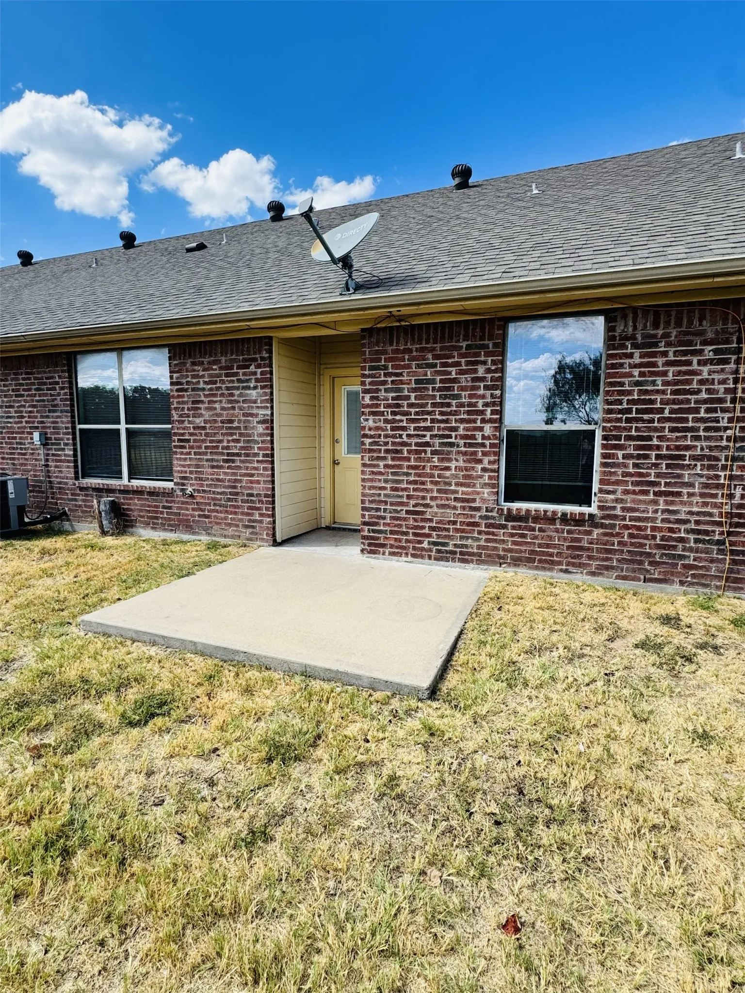 Duplex For Rent in Hood County , 1622 Summer Hill Court, Granbury, Texas 76048, 2 Bedroom, 2 Bathroom, 2 Garage spaces, 1,025 Sqft, built in 2005, mls#21386389, Real Estate Agent in Granbury, Homes For Rent in Hood county, Homes For Rent in Granbury, Realtor in Granbury Texas, Real Estate Brokerage Independent Realty Texas, Luminita Cordes Realtor