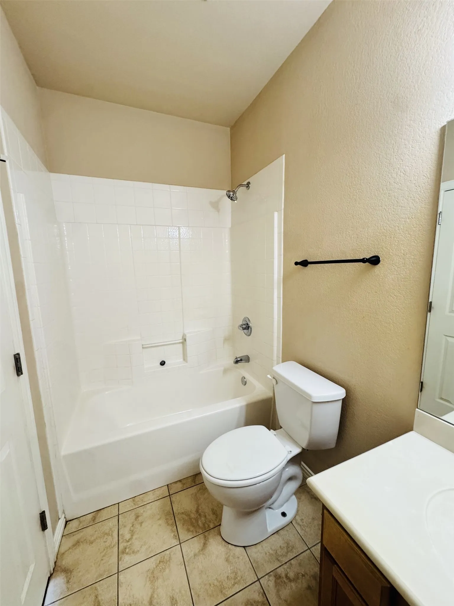 Duplex For Rent in Hood County , 1622 Summer Hill Court, Granbury, Texas 76048, 2 Bedroom, 2 Bathroom, 2 Garage spaces, 1,025 Sqft, built in 2005, mls#21386389, Real Estate Agent in Granbury, Homes For Rent in Hood county, Homes For Rent in Granbury, Realtor in Granbury Texas, Real Estate Brokerage Independent Realty Texas, Luminita Cordes Realtor