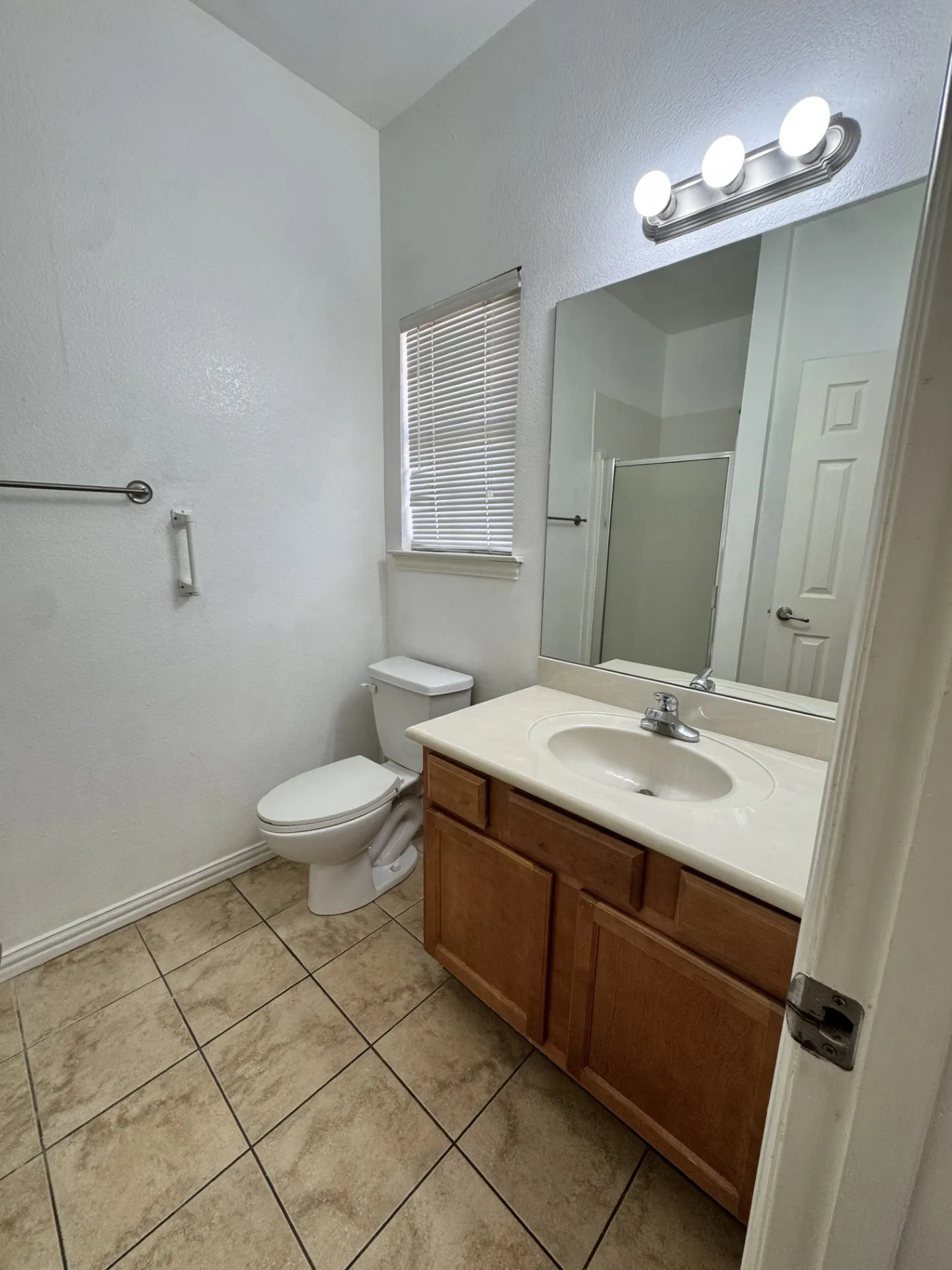 Duplex For Rent in Hood County , 1622 Summer Hill Court, Granbury, Texas 76048, 2 Bedroom, 2 Bathroom, 2 Garage spaces, 1,025 Sqft, built in 2005, mls#21386389, Real Estate Agent in Granbury, Homes For Rent in Hood county, Homes For Rent in Granbury, Realtor in Granbury Texas, Real Estate Brokerage Independent Realty Texas, Luminita Cordes Realtor