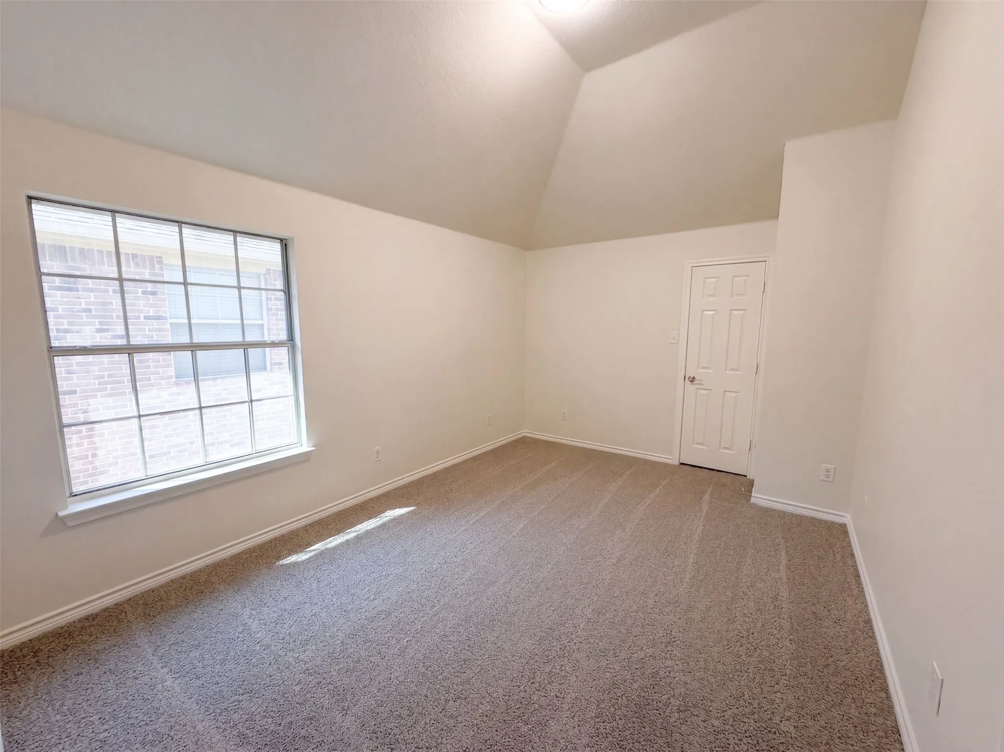 Single Family Residence For Sale in Dallas County , 1803 High Meadow Street, Glenn Heights, Texas 75154, 6 Bedroom, 4 Bathroom, 2 Garage spaces, 4,432 Sqft, built in 2006, mls#21386491, Real Estate Agent in Glenn Heights, Homes For Sale in Dallas county, Homes For Sale in Glenn Heights, Realtor in Glenn Heights Texas, Real Estate Brokerage Independent Realty Texas, Luminita Cordes Realtor