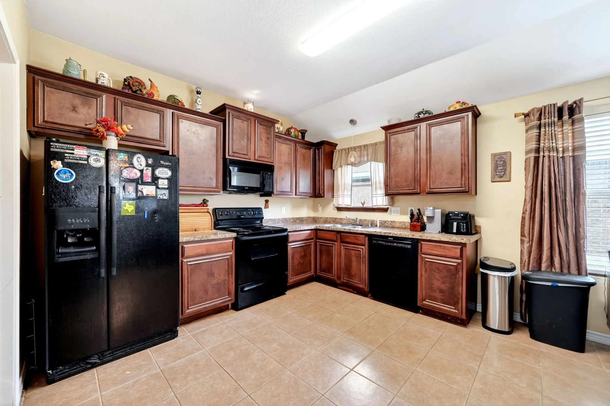 Single Family Residence For Sale in Hunt County , 1208 Bent Tree Road, Royse City, Texas 75189, 3 Bedroom, 2 Bathroom, 2 Garage spaces, 1,435 Sqft, built in 2010, mls#21386232, Real Estate Agent in Royse City, Homes For Sale in Hunt county, Homes For Sale in Royse City, Realtor in Royse City Texas, Real Estate Brokerage Independent Realty Texas, Luminita Cordes Realtor