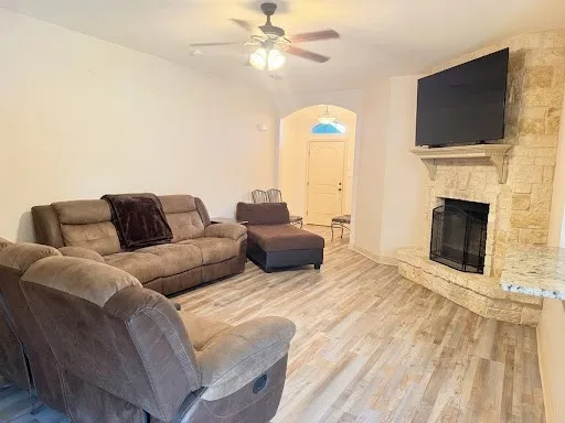Single Family Residence For Sale in Ellis County , 141 Whitfill Road, Alma, Texas 75119, 3 Bedroom, 2 Bathroom, 2 Garage spaces, 1,600 Sqft, built in 2012, mls#21386364, Real Estate Agent in Alma, Homes For Sale in Ellis county, Homes For Sale in Alma, Realtor in Alma Texas, Real Estate Brokerage Independent Realty Texas, Luminita Cordes Realtor
