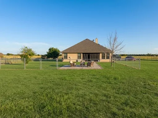 Single Family Residence For Sale in Ellis County , 141 Whitfill Road, Alma, Texas 75119, 3 Bedroom, 2 Bathroom, 2 Garage spaces, 1,600 Sqft, built in 2012, mls#21386364, Real Estate Agent in Alma, Homes For Sale in Ellis county, Homes For Sale in Alma, Realtor in Alma Texas, Real Estate Brokerage Independent Realty Texas, Luminita Cordes Realtor