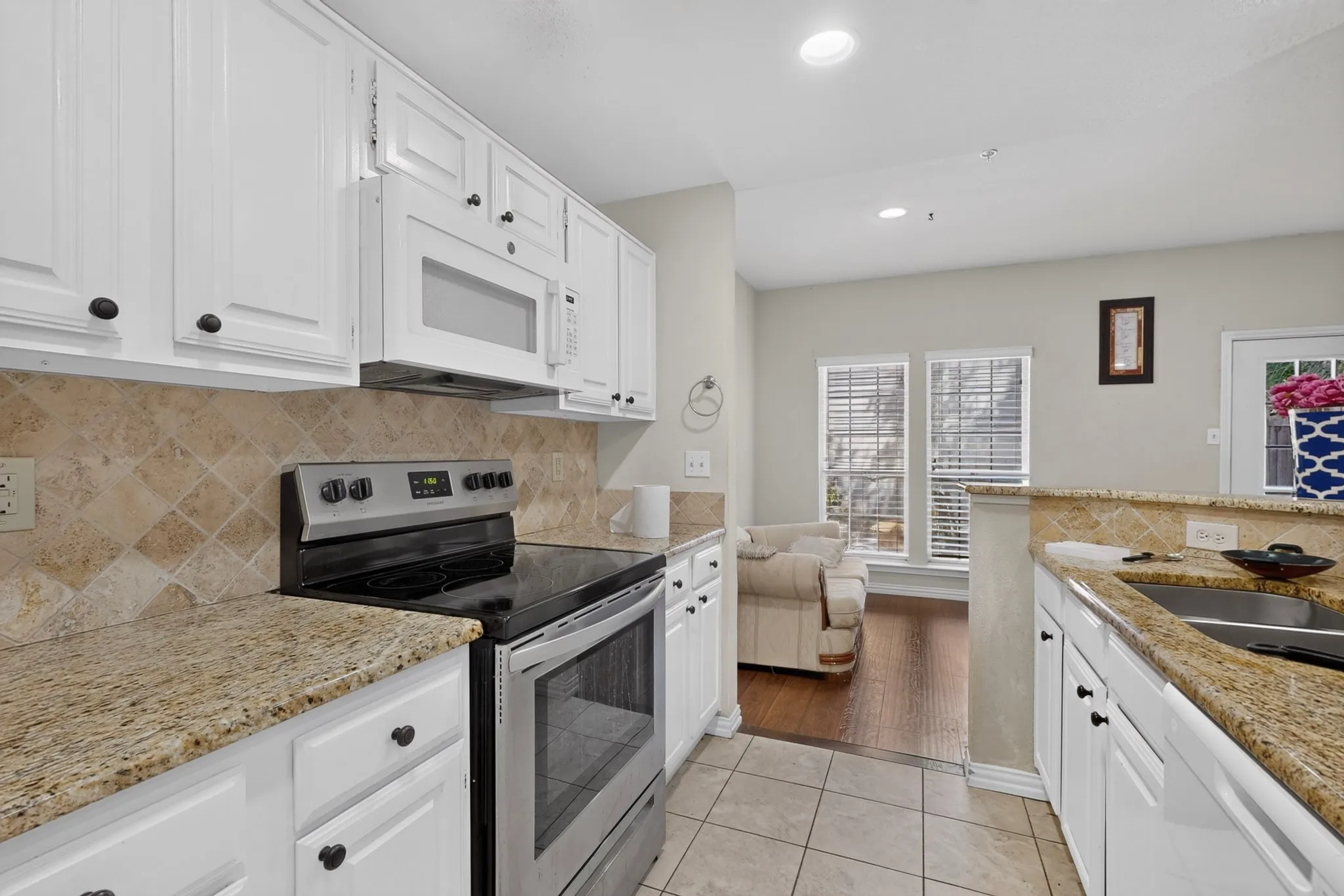 Condominium For Rent in Dallas County , 5565 Preston Oaks Road 117, Dallas, Texas 75254, 2 Bedroom, 2 Bathroom, 1 Garage spaces, 1,382 Sqft, built in 1983, mls#21386496, Real Estate Agent in Dallas, Homes For Rent in Dallas county, Homes For Rent in Dallas, Realtor in Dallas Texas, Real Estate Brokerage Independent Realty Texas, Luminita Cordes Realtor