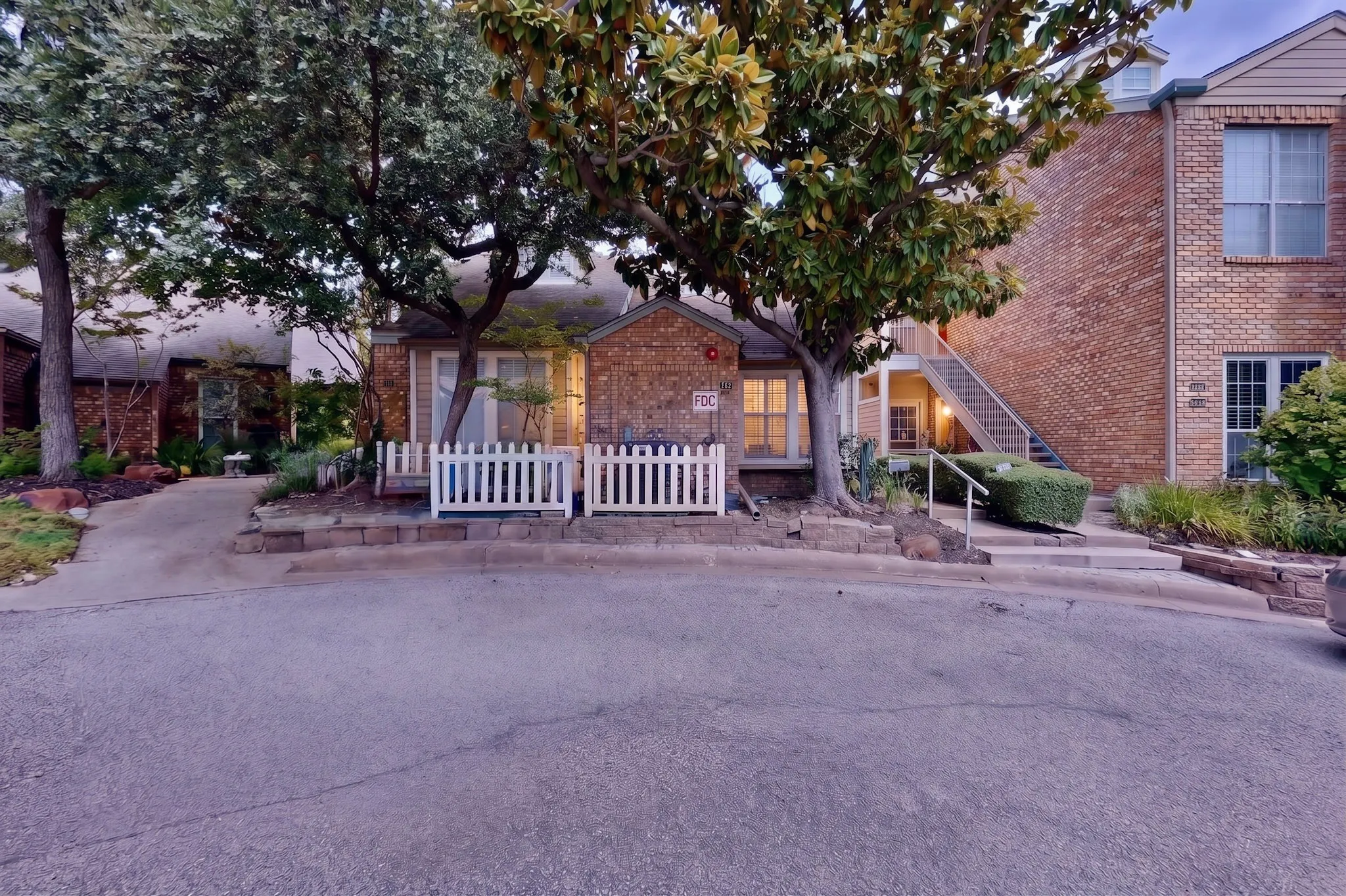 Condominium For Rent in Dallas County , 5565 Preston Oaks Road 117, Dallas, Texas 75254, 2 Bedroom, 2 Bathroom, 1 Garage spaces, 1,382 Sqft, built in 1983, mls#21386496, Real Estate Agent in Dallas, Homes For Rent in Dallas county, Homes For Rent in Dallas, Realtor in Dallas Texas, Real Estate Brokerage Independent Realty Texas, Luminita Cordes Realtor