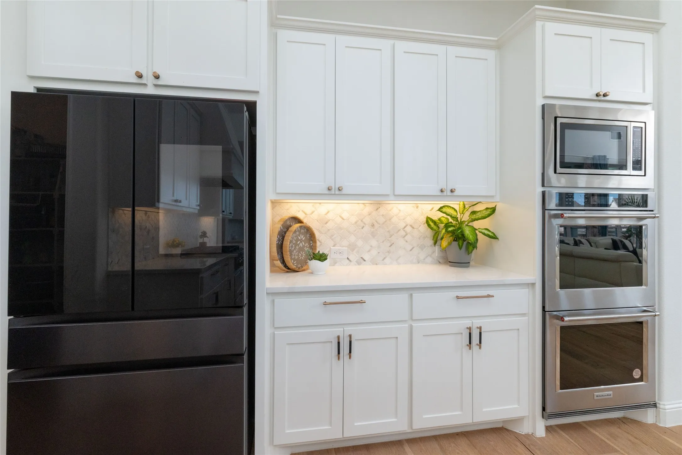 Single Family Residence For Sale in Tarrant County , 2037 Waterleaf Road, Haslet, Texas 76052, 5 Bedroom, 6 Bathroom, 3 Garage spaces, 4,875 Sqft, built in 2022, mls#21386087, Real Estate Agent in Haslet, Homes For Sale in Tarrant county, Homes For Sale in Haslet, Realtor in Haslet Texas, Real Estate Brokerage Independent Realty Texas, Luminita Cordes Realtor