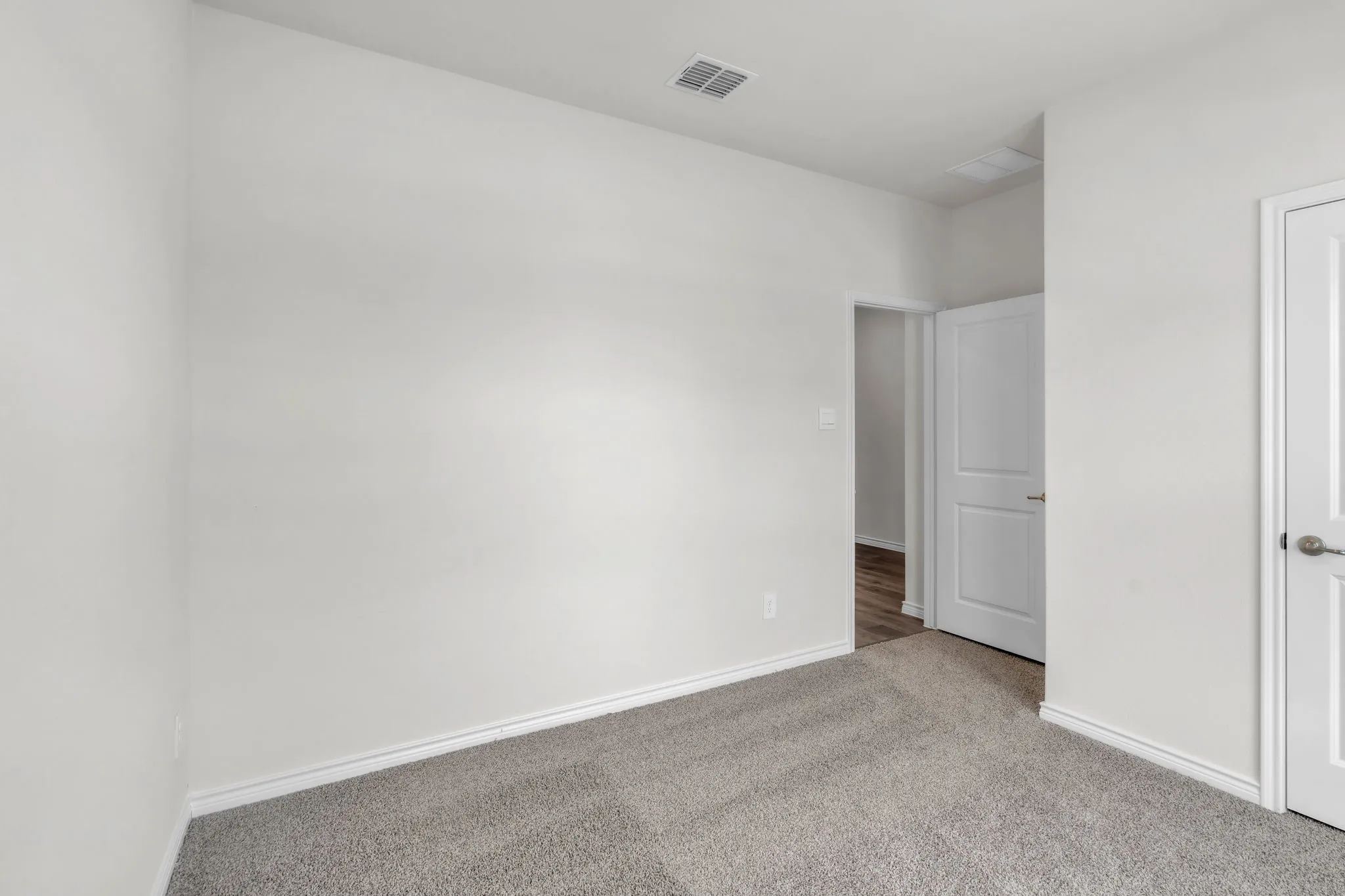 Single Family Residence For Sale in Collin County , 9400 Osprey Avenue, Mc Kinney, Texas 75071, 5 Bedroom, 3 Bathroom, 2 Garage spaces, 2,733 Sqft, built in 2026, mls#21386498, Real Estate Agent in Mc Kinney, Homes For Sale in Collin county, Homes For Sale in Mc Kinney, Realtor in Mc Kinney Texas, Real Estate Brokerage Independent Realty Texas, Luminita Cordes Realtor