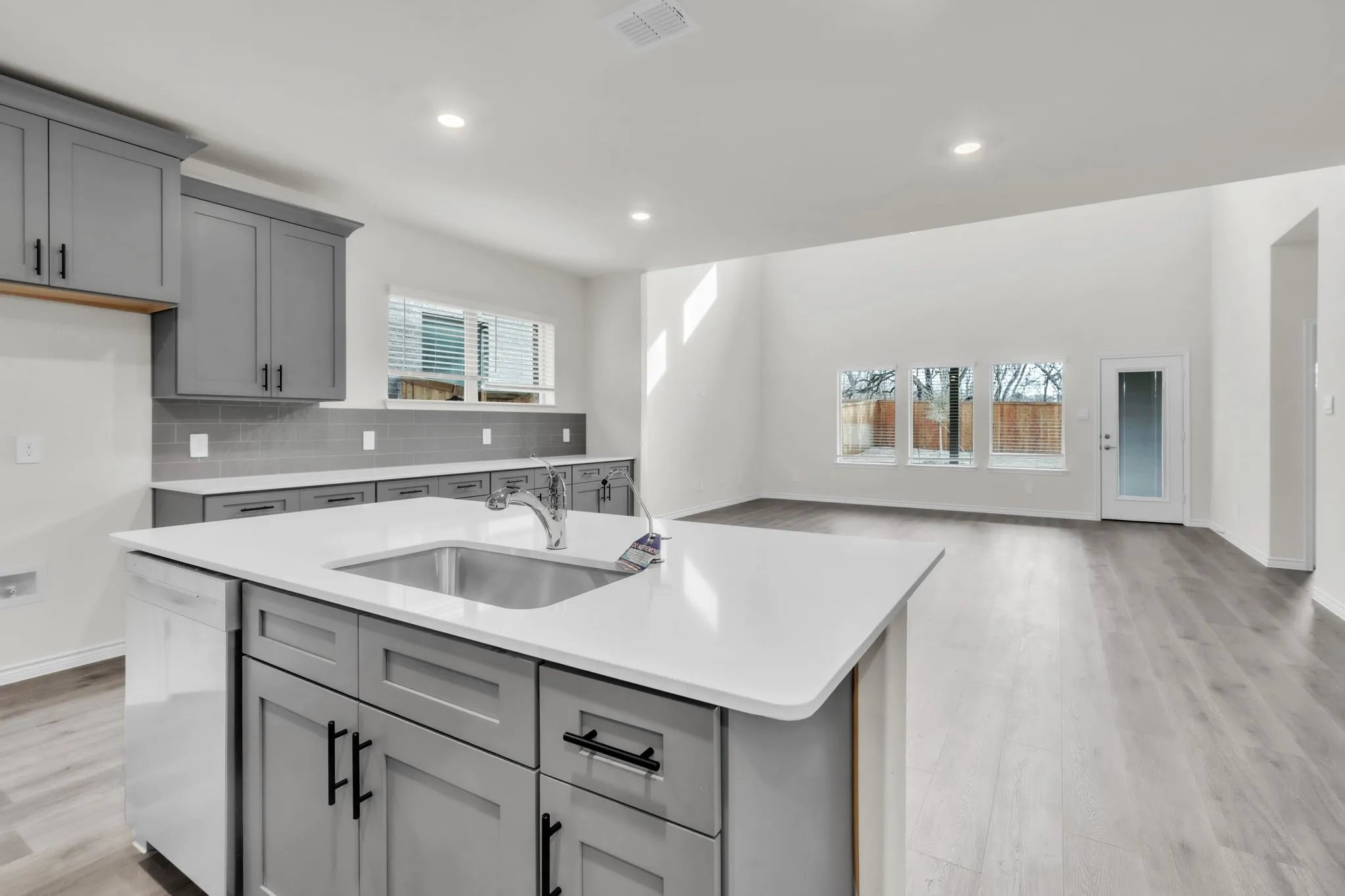 Single Family Residence For Sale in Collin County , 9400 Osprey Avenue, Mc Kinney, Texas 75071, 5 Bedroom, 3 Bathroom, 2 Garage spaces, 2,733 Sqft, built in 2026, mls#21386498, Real Estate Agent in Mc Kinney, Homes For Sale in Collin county, Homes For Sale in Mc Kinney, Realtor in Mc Kinney Texas, Real Estate Brokerage Independent Realty Texas, Luminita Cordes Realtor