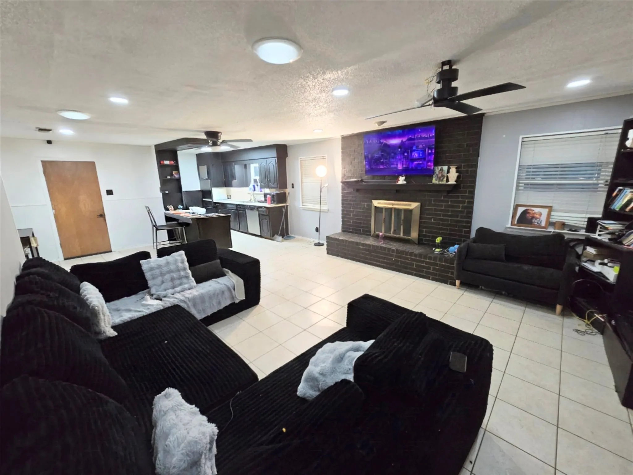 Single Family Residence For Sale in Ellis County , 113 S Valley Street, Red Oak, Texas 75154, 3 Bedroom, 2 Bathroom, 2 Garage spaces, 1,708 Sqft, built in 1968, mls#21384931, Real Estate Agent in Red Oak, Homes For Sale in Ellis county, Homes For Sale in Red Oak, Realtor in Red Oak Texas, Real Estate Brokerage Independent Realty Texas, Luminita Cordes Realtor