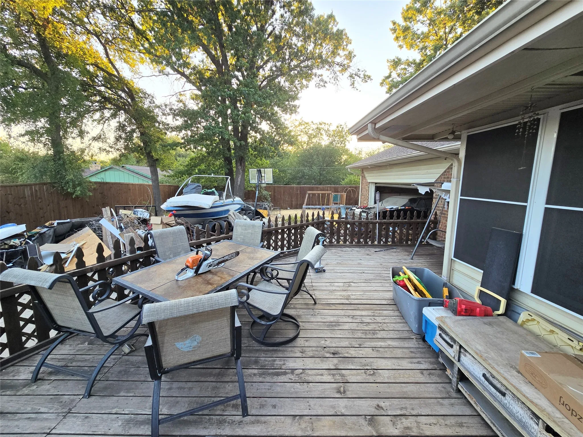 Single Family Residence For Sale in Ellis County , 113 S Valley Street, Red Oak, Texas 75154, 3 Bedroom, 2 Bathroom, 2 Garage spaces, 1,708 Sqft, built in 1968, mls#21384931, Real Estate Agent in Red Oak, Homes For Sale in Ellis county, Homes For Sale in Red Oak, Realtor in Red Oak Texas, Real Estate Brokerage Independent Realty Texas, Luminita Cordes Realtor