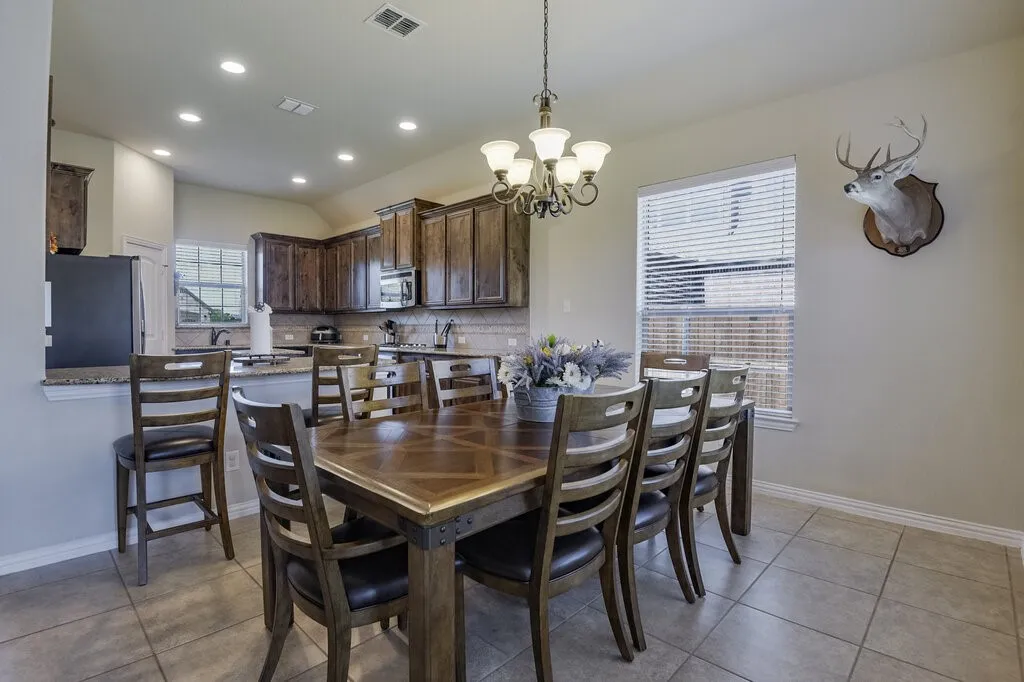 Single Family Residence For Sale in Ellis County , 115 Traveller Street, Waxahachie, Texas 75165, 3 Bedroom, 2 Bathroom, 2 Garage spaces, 1,894 Sqft, built in 2014, mls#21384925, Real Estate Agent in Waxahachie, Homes For Sale in Ellis county, Homes For Sale in Waxahachie, Realtor in Waxahachie Texas, Real Estate Brokerage Independent Realty Texas, Luminita Cordes Realtor