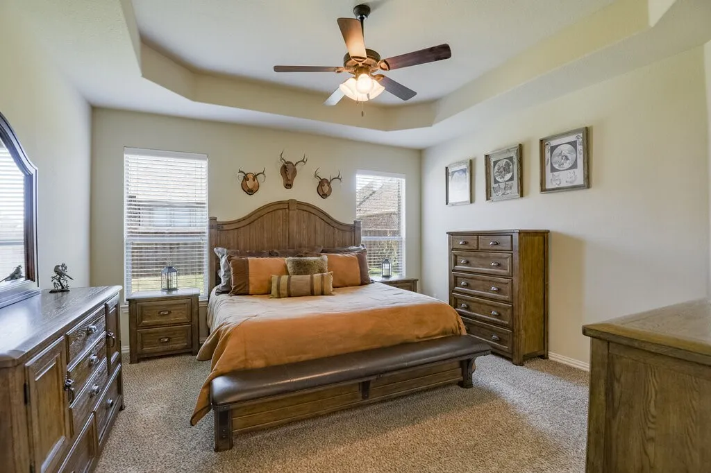 Single Family Residence For Sale in Ellis County , 115 Traveller Street, Waxahachie, Texas 75165, 3 Bedroom, 2 Bathroom, 2 Garage spaces, 1,894 Sqft, built in 2014, mls#21384925, Real Estate Agent in Waxahachie, Homes For Sale in Ellis county, Homes For Sale in Waxahachie, Realtor in Waxahachie Texas, Real Estate Brokerage Independent Realty Texas, Luminita Cordes Realtor