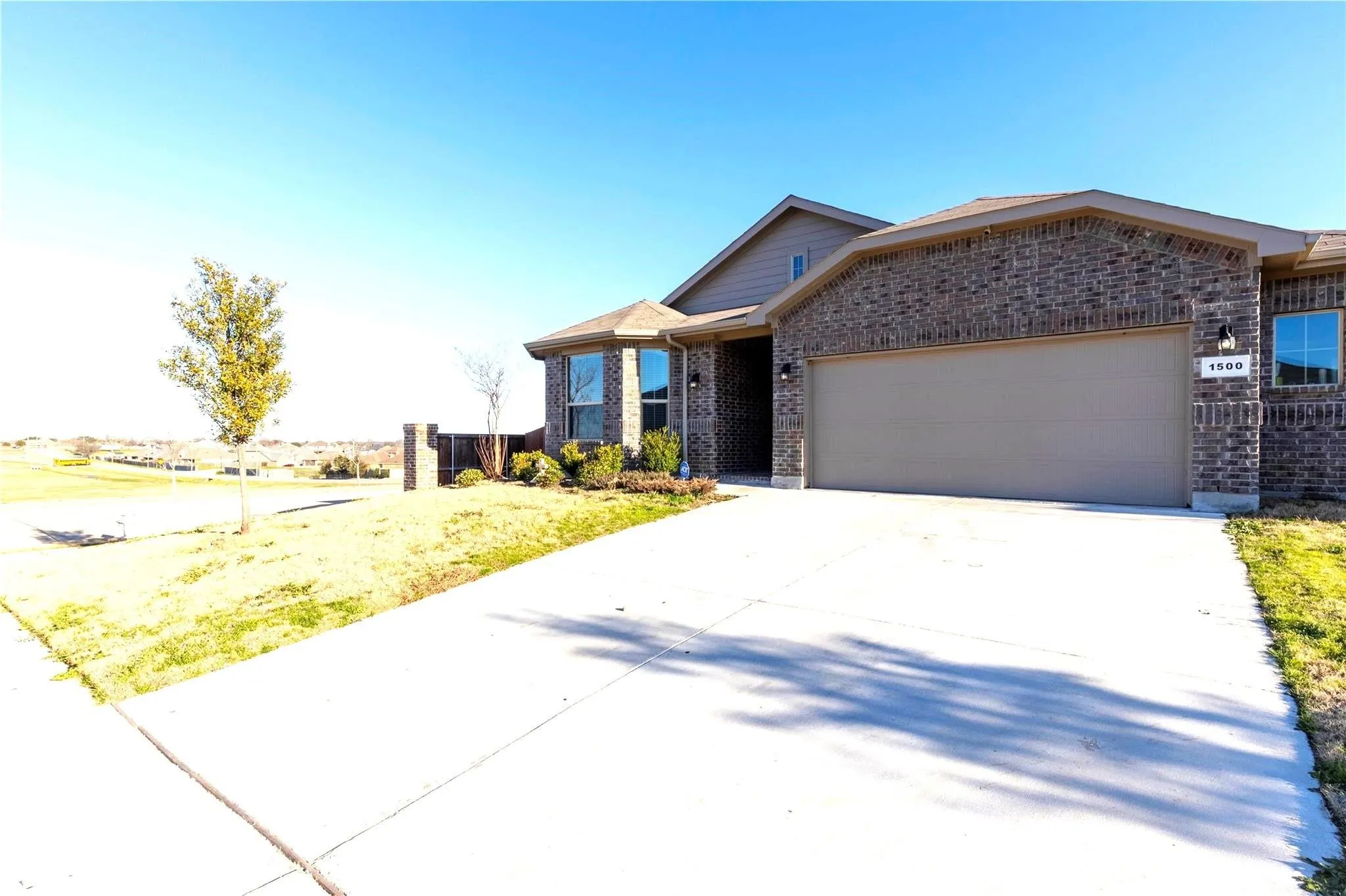 Single Family Residence For Sale in Johnson County , 1500 Livermore Lane, Cleburne, Texas 76033, 4 Bedroom, 2 Bathroom, 2 Garage spaces, 2,039 Sqft, built in 2021, mls#21386515, Real Estate Agent in Cleburne, Homes For Sale in Johnson county, Homes For Sale in Cleburne, Realtor in Cleburne Texas, Real Estate Brokerage Independent Realty Texas, Luminita Cordes Realtor