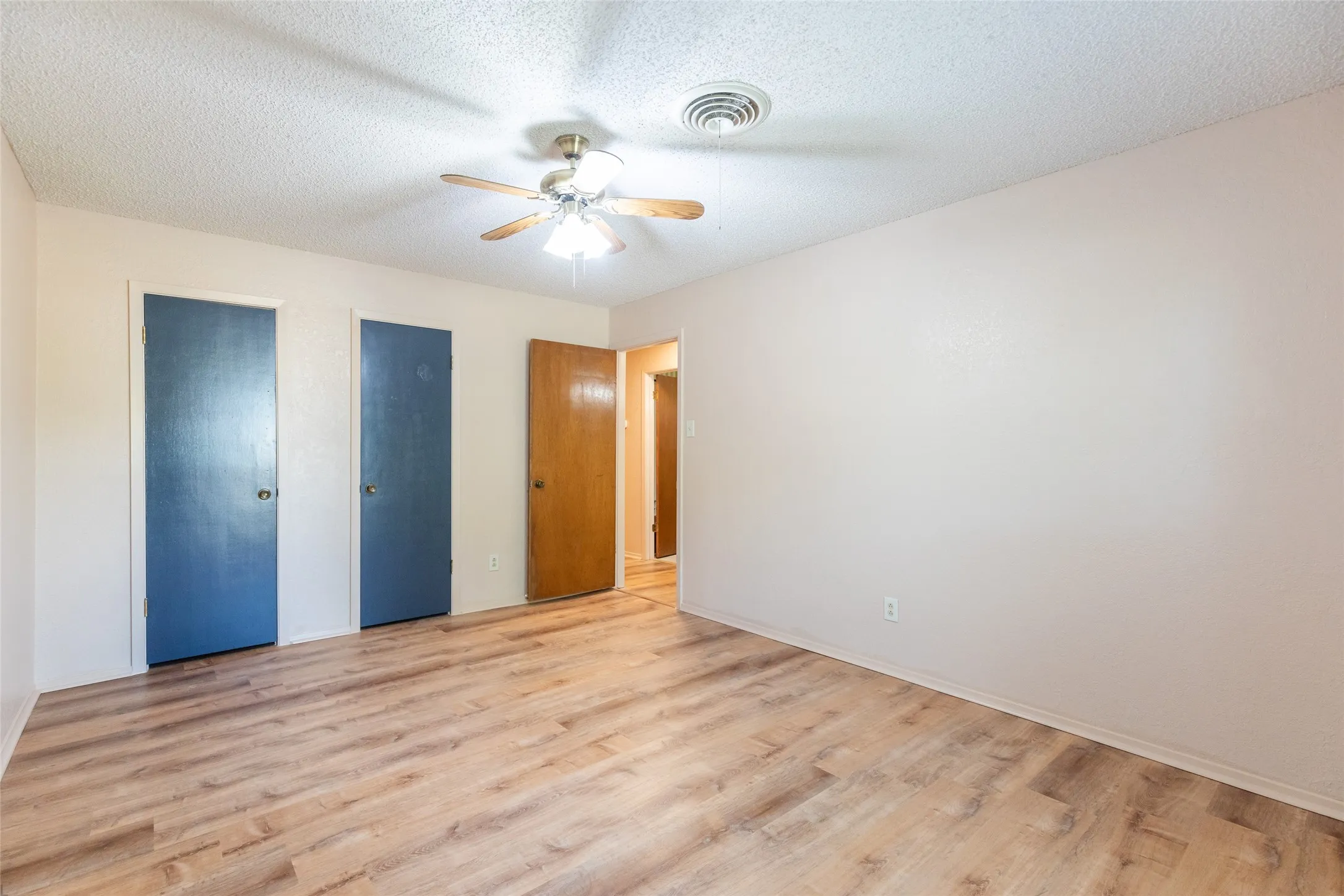 Single Family Residence For Rent in Taylor County , 2025 Lytle Trail, Abilene, Texas 79602, 4 Bedroom, 3 Bathroom, 2 Garage spaces, 2,290 Sqft, built in 1978, mls#21385580, Real Estate Agent in Abilene, Homes For Rent in Taylor county, Homes For Rent in Abilene, Realtor in Abilene Texas, Real Estate Brokerage Independent Realty Texas, Luminita Cordes Realtor