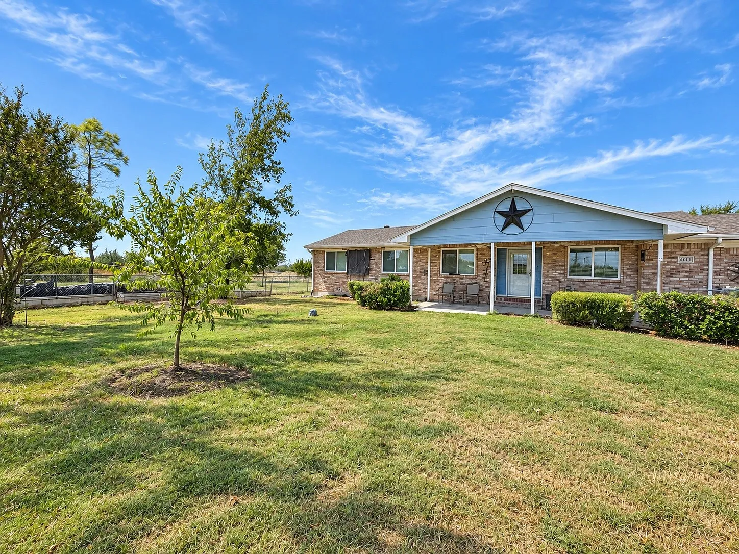 Single Family Residence For Rent in Collin County , 6913 Kerilan Lane, St Paul, Texas 75098, 4 Bedroom, 2 Bathroom, 2 Garage spaces, 1,556 Sqft, built in 1966, mls#21386517, Real Estate Agent in St Paul, Homes For Rent in Collin county, Homes For Rent in St Paul, Realtor in St Paul Texas, Real Estate Brokerage Independent Realty Texas, Luminita Cordes Realtor