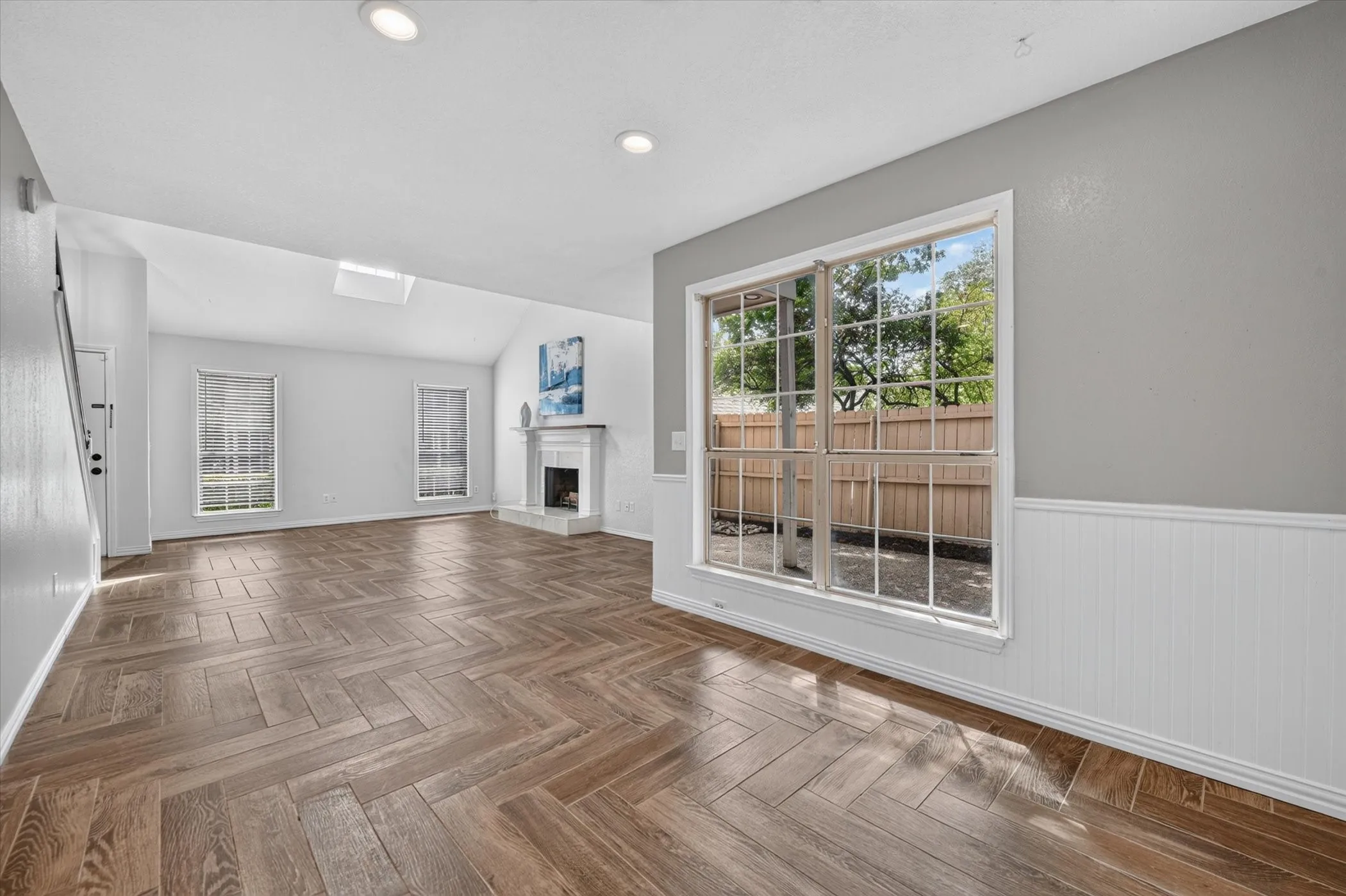 Dining room could be office space.