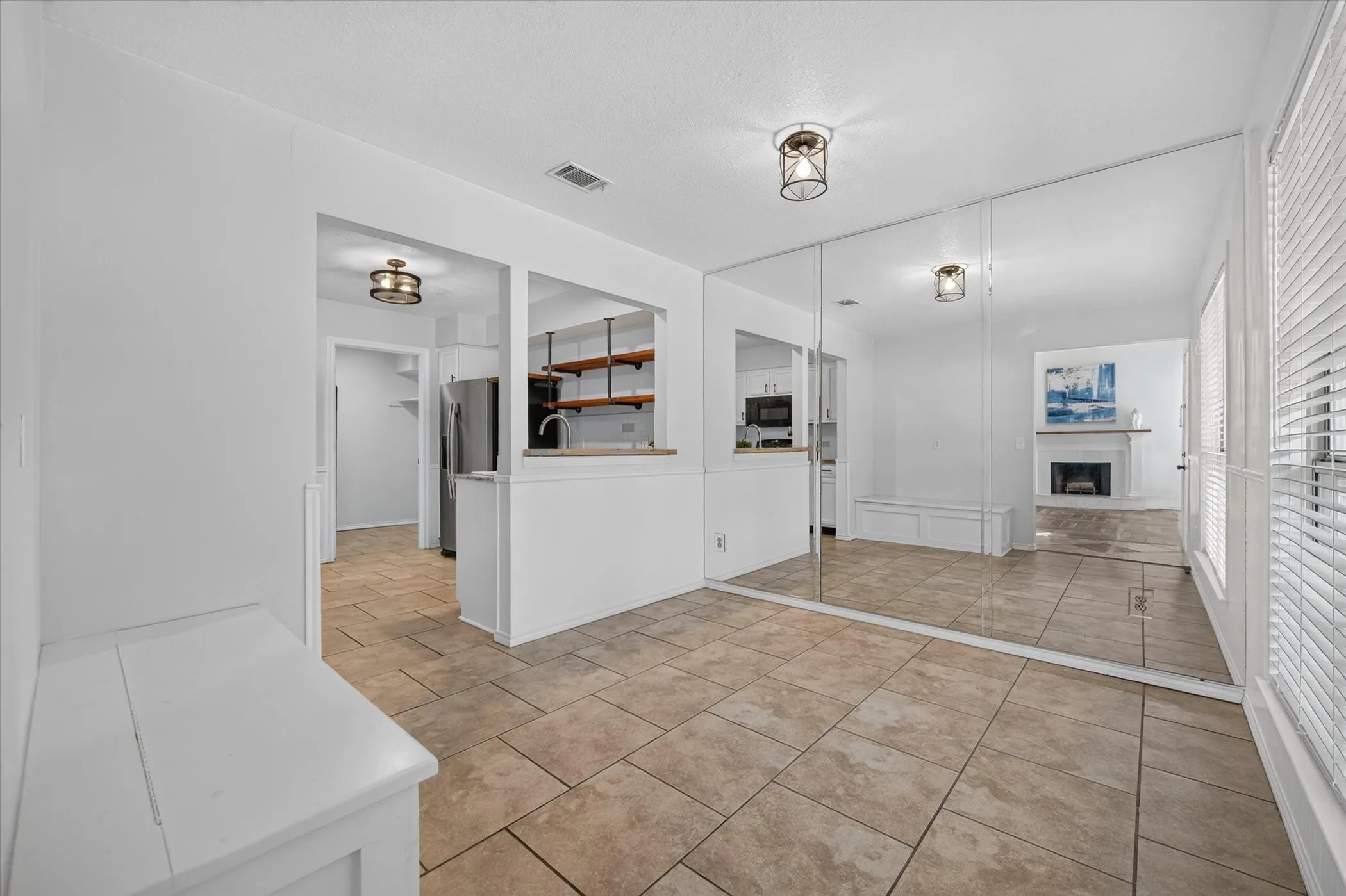 Condominium For Sale in Collin County , 17820 Windflower Way 1404, Dallas, Texas 75252, 2 Bedroom, 3 Bathroom, Garage spaces, 1,297 Sqft, built in 1985, mls#21386464, Real Estate Agent in Dallas, Homes For Sale in Collin county, Homes For Sale in Dallas, Realtor in Dallas Texas, Real Estate Brokerage Independent Realty Texas, Luminita Cordes Realtor