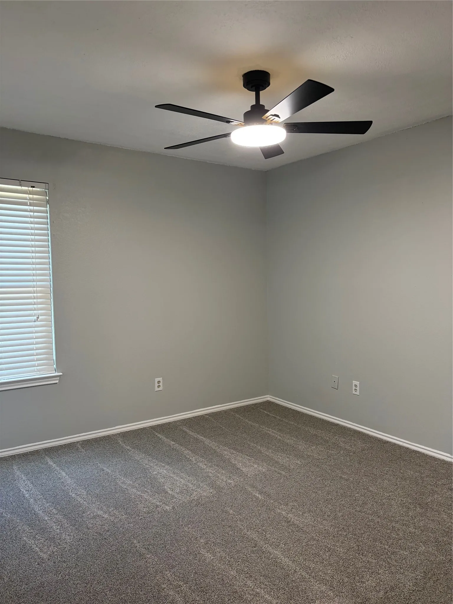 Single Family Residence For Rent in Denton County , 1911 Buffalo Bend Drive, Lewisville, Texas 75067, 4 Bedroom, 3 Bathroom, 2 Garage spaces, 2,473 Sqft, built in 1987, mls#21386441, Real Estate Agent in Lewisville, Homes For Rent in Denton county, Homes For Rent in Lewisville, Realtor in Lewisville Texas, Real Estate Brokerage Independent Realty Texas, Luminita Cordes Realtor