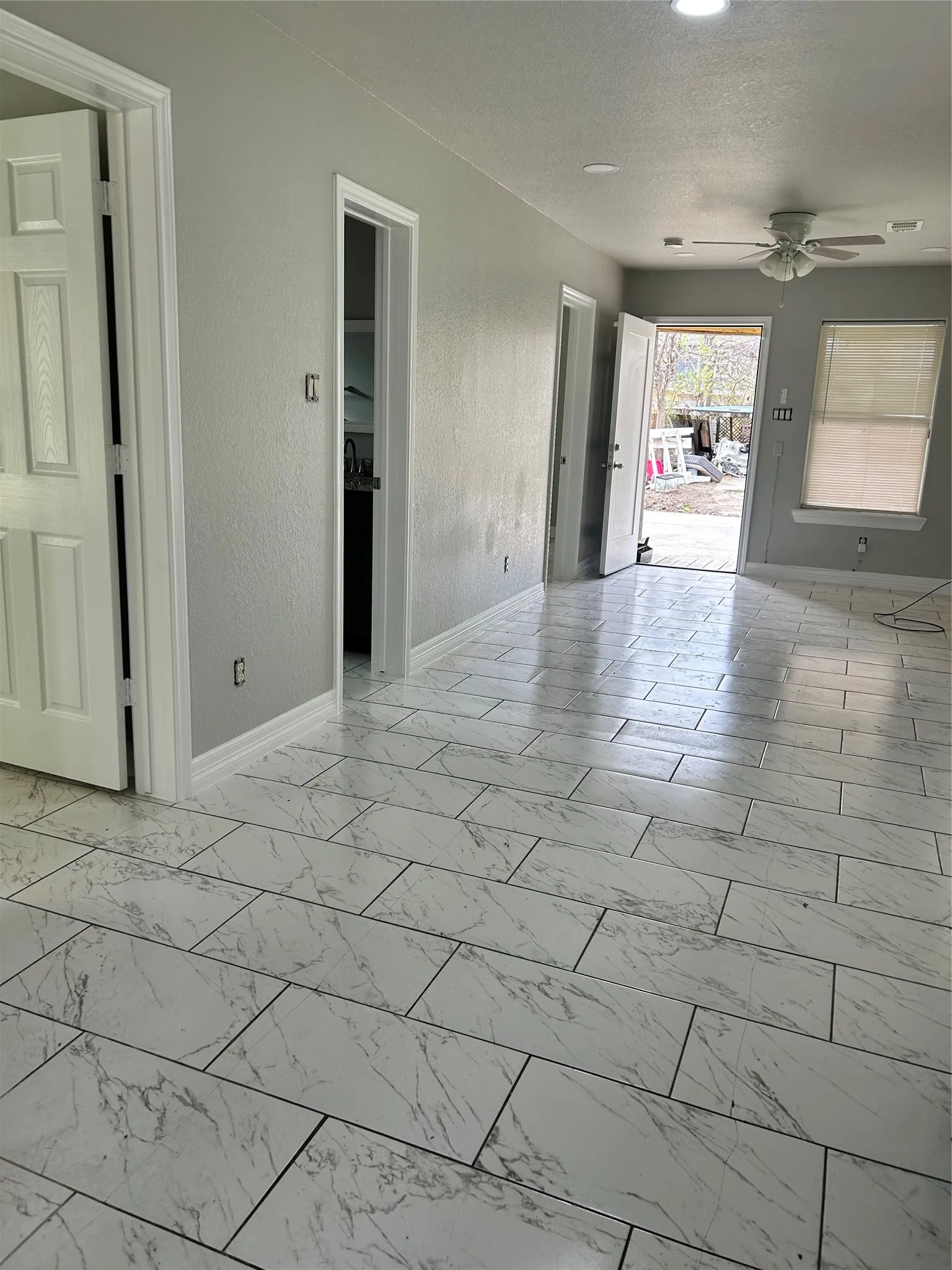 Single Family Residence For Sale in Harris County , 3311 Bremond Street, Houston, Texas 77004, 2 Bedroom, 1 Bathroom, Garage spaces, 1,420 Sqft, built in 1928, mls#21386520, Real Estate Agent in Houston, Homes For Sale in Harris county, Homes For Sale in Houston, Realtor in Houston Texas, Real Estate Brokerage Independent Realty Texas, Luminita Cordes Realtor