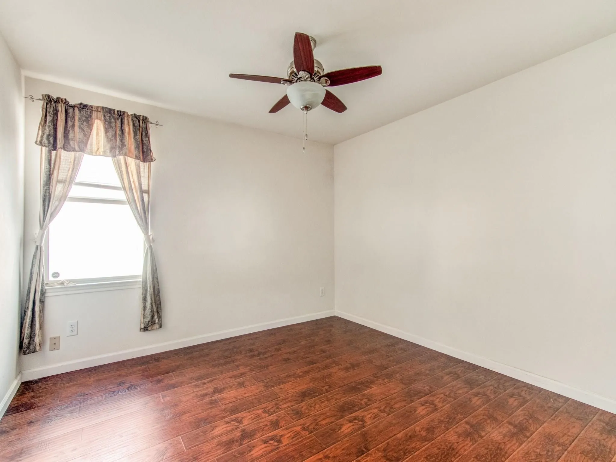 Single Family Residence For Rent in Collin County , 13120 Barbarosa Drive, Frisco, Texas 75035, 3 Bedroom, 2 Bathroom, 2 Garage spaces, 1,883 Sqft, built in 2005, mls#21386525, Real Estate Agent in Frisco, Homes For Rent in Collin county, Homes For Rent in Frisco, Realtor in Frisco Texas, Real Estate Brokerage Independent Realty Texas, Luminita Cordes Realtor