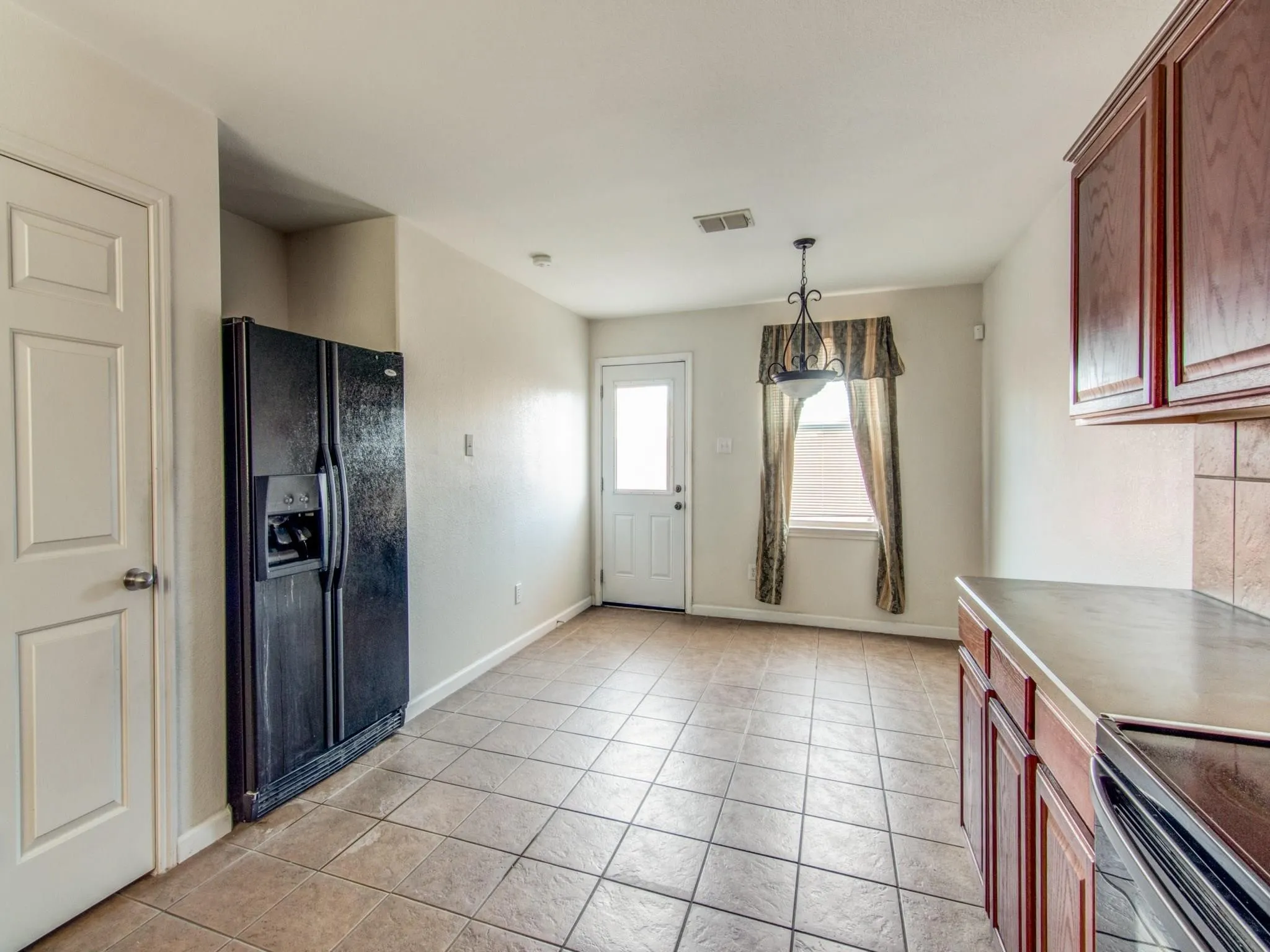 Single Family Residence For Rent in Collin County , 13120 Barbarosa Drive, Frisco, Texas 75035, 3 Bedroom, 2 Bathroom, 2 Garage spaces, 1,883 Sqft, built in 2005, mls#21386525, Real Estate Agent in Frisco, Homes For Rent in Collin county, Homes For Rent in Frisco, Realtor in Frisco Texas, Real Estate Brokerage Independent Realty Texas, Luminita Cordes Realtor