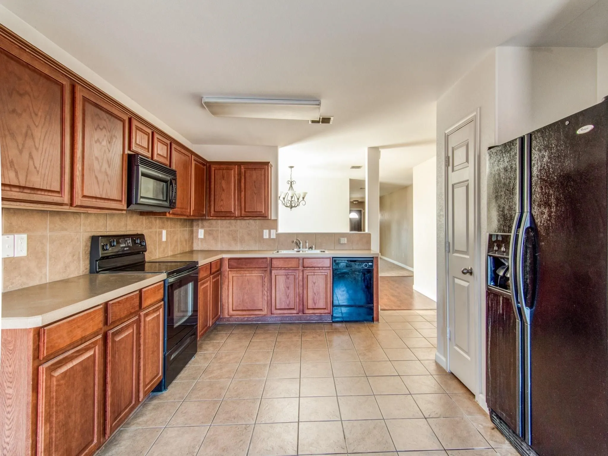 Single Family Residence For Rent in Collin County , 13120 Barbarosa Drive, Frisco, Texas 75035, 3 Bedroom, 2 Bathroom, 2 Garage spaces, 1,883 Sqft, built in 2005, mls#21386525, Real Estate Agent in Frisco, Homes For Rent in Collin county, Homes For Rent in Frisco, Realtor in Frisco Texas, Real Estate Brokerage Independent Realty Texas, Luminita Cordes Realtor