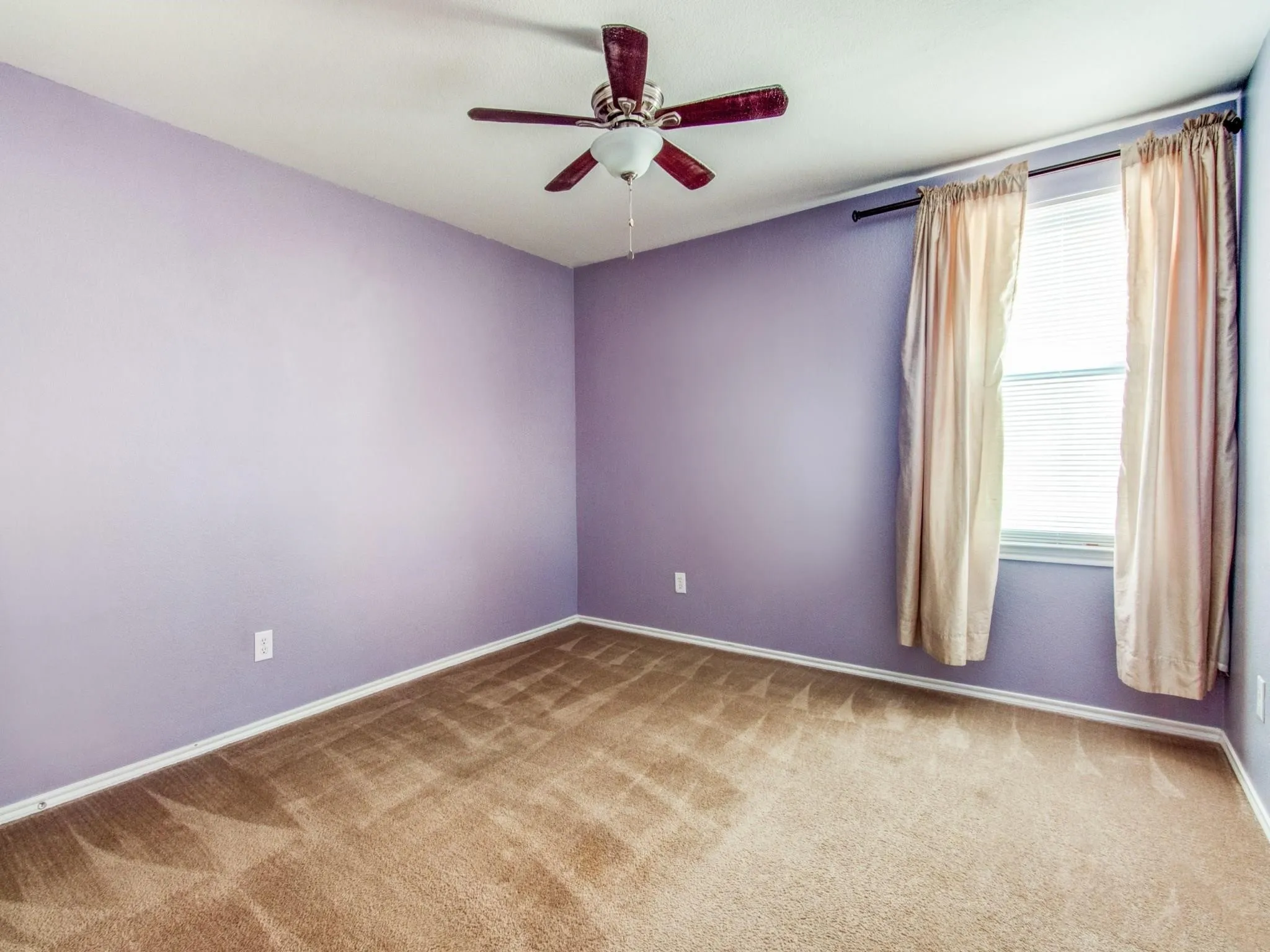 Single Family Residence For Rent in Collin County , 13120 Barbarosa Drive, Frisco, Texas 75035, 3 Bedroom, 2 Bathroom, 2 Garage spaces, 1,883 Sqft, built in 2005, mls#21386525, Real Estate Agent in Frisco, Homes For Rent in Collin county, Homes For Rent in Frisco, Realtor in Frisco Texas, Real Estate Brokerage Independent Realty Texas, Luminita Cordes Realtor