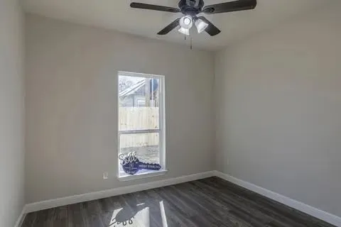 Single Family Residence For Sale in Tarrant County , 1336 E Fogg Street, Fort Worth, Texas 76115, 4 Bedroom, 3 Bathroom, 2 Garage spaces, 2,096 Sqft, built in 2023, mls#21386536, Real Estate Agent in Fort Worth, Homes For Sale in Tarrant county, Homes For Sale in Fort Worth, Realtor in Fort Worth Texas, Real Estate Brokerage Independent Realty Texas, Luminita Cordes Realtor