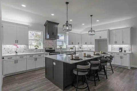 Single Family Residence For Sale in Tarrant County , 1336 E Fogg Street, Fort Worth, Texas 76115, 4 Bedroom, 3 Bathroom, 2 Garage spaces, 2,096 Sqft, built in 2023, mls#21386536, Real Estate Agent in Fort Worth, Homes For Sale in Tarrant county, Homes For Sale in Fort Worth, Realtor in Fort Worth Texas, Real Estate Brokerage Independent Realty Texas, Luminita Cordes Realtor