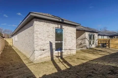 Single Family Residence For Sale in Tarrant County , 1336 E Fogg Street, Fort Worth, Texas 76115, 4 Bedroom, 3 Bathroom, 2 Garage spaces, 2,096 Sqft, built in 2023, mls#21386536, Real Estate Agent in Fort Worth, Homes For Sale in Tarrant county, Homes For Sale in Fort Worth, Realtor in Fort Worth Texas, Real Estate Brokerage Independent Realty Texas, Luminita Cordes Realtor