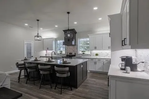 Single Family Residence For Sale in Tarrant County , 1336 E Fogg Street, Fort Worth, Texas 76115, 4 Bedroom, 3 Bathroom, 2 Garage spaces, 2,096 Sqft, built in 2023, mls#21386536, Real Estate Agent in Fort Worth, Homes For Sale in Tarrant county, Homes For Sale in Fort Worth, Realtor in Fort Worth Texas, Real Estate Brokerage Independent Realty Texas, Luminita Cordes Realtor