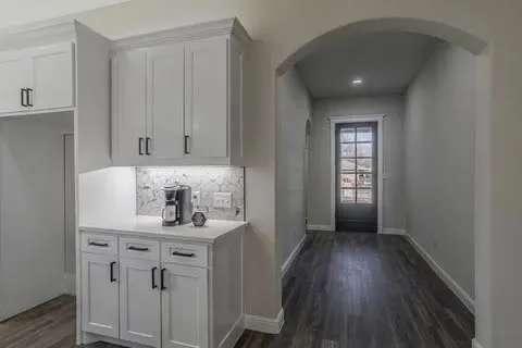 Single Family Residence For Sale in Tarrant County , 1336 E Fogg Street, Fort Worth, Texas 76115, 4 Bedroom, 3 Bathroom, 2 Garage spaces, 2,096 Sqft, built in 2023, mls#21386536, Real Estate Agent in Fort Worth, Homes For Sale in Tarrant county, Homes For Sale in Fort Worth, Realtor in Fort Worth Texas, Real Estate Brokerage Independent Realty Texas, Luminita Cordes Realtor