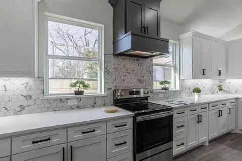 Single Family Residence For Sale in Tarrant County , 1336 E Fogg Street, Fort Worth, Texas 76115, 4 Bedroom, 3 Bathroom, 2 Garage spaces, 2,096 Sqft, built in 2023, mls#21386536, Real Estate Agent in Fort Worth, Homes For Sale in Tarrant county, Homes For Sale in Fort Worth, Realtor in Fort Worth Texas, Real Estate Brokerage Independent Realty Texas, Luminita Cordes Realtor