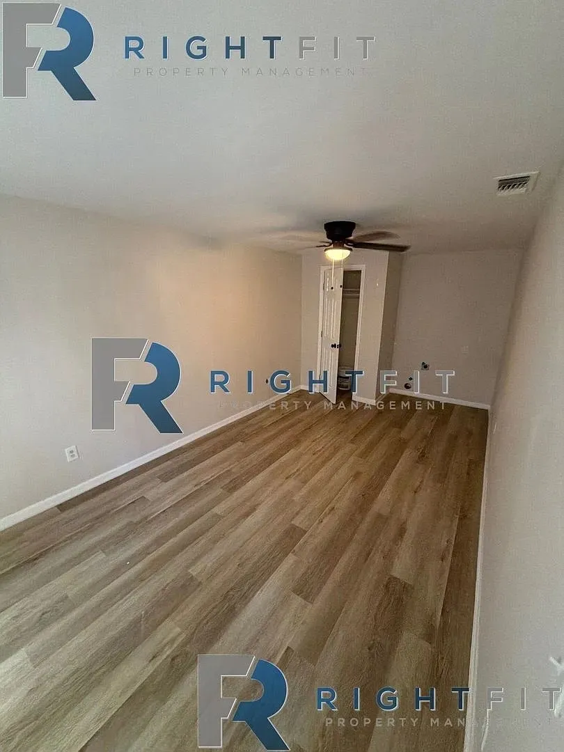 Single Family Residence For Sale in Bowie County , 3114 Anthony Drive, Texarkana, Texas 75503, 3 Bedroom, 1 Bathroom, Garage spaces, 1,056 Sqft, built in 0, mls#21386533, Real Estate Agent in Texarkana, Homes For Sale in Bowie county, Homes For Sale in Texarkana, Realtor in Texarkana Texas, Real Estate Brokerage Independent Realty Texas, Luminita Cordes Realtor