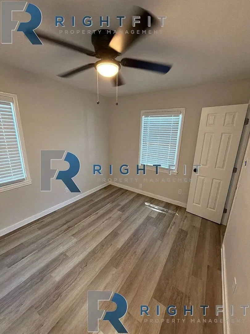 Single Family Residence For Sale in Bowie County , 3114 Anthony Drive, Texarkana, Texas 75503, 3 Bedroom, 1 Bathroom, Garage spaces, 1,056 Sqft, built in 0, mls#21386533, Real Estate Agent in Texarkana, Homes For Sale in Bowie county, Homes For Sale in Texarkana, Realtor in Texarkana Texas, Real Estate Brokerage Independent Realty Texas, Luminita Cordes Realtor