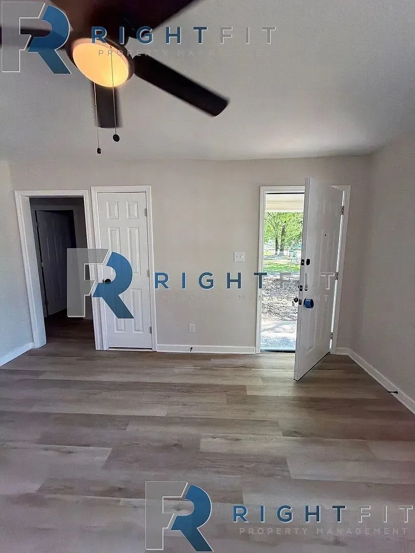 Single Family Residence For Sale in Bowie County , 3114 Anthony Drive, Texarkana, Texas 75503, 3 Bedroom, 1 Bathroom, Garage spaces, 1,056 Sqft, built in 0, mls#21386533, Real Estate Agent in Texarkana, Homes For Sale in Bowie county, Homes For Sale in Texarkana, Realtor in Texarkana Texas, Real Estate Brokerage Independent Realty Texas, Luminita Cordes Realtor