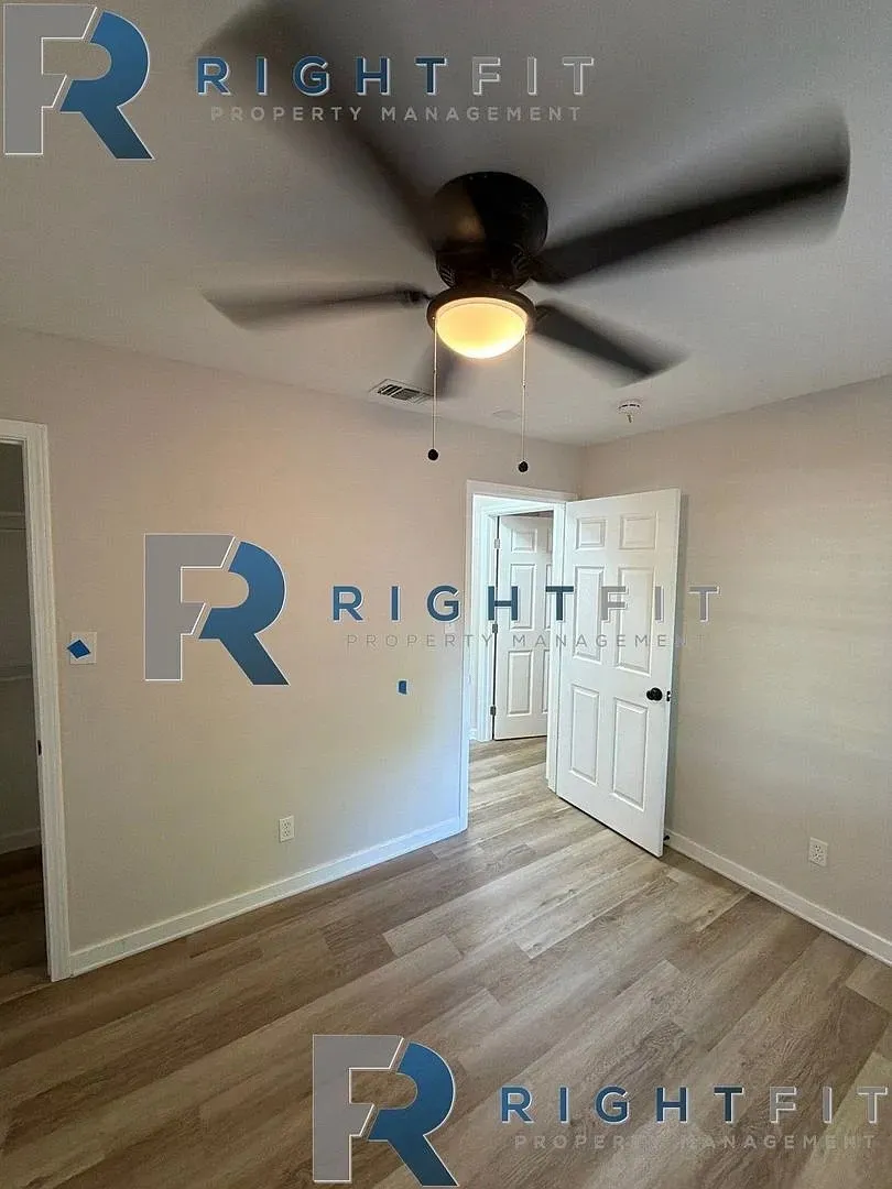 Single Family Residence For Sale in Bowie County , 3114 Anthony Drive, Texarkana, Texas 75503, 3 Bedroom, 1 Bathroom, Garage spaces, 1,056 Sqft, built in 0, mls#21386533, Real Estate Agent in Texarkana, Homes For Sale in Bowie county, Homes For Sale in Texarkana, Realtor in Texarkana Texas, Real Estate Brokerage Independent Realty Texas, Luminita Cordes Realtor