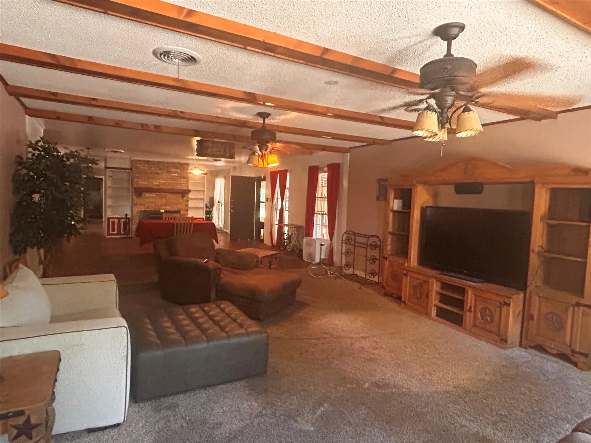 Single Family Residence For Sale in Taylor County , 4118 Concord Court, Abilene, Texas 79603, 3 Bedroom, 2 Bathroom, Garage spaces, 2,370 Sqft, built in 1960, mls#21386540, Real Estate Agent in Abilene, Homes For Sale in Taylor county, Homes For Sale in Abilene, Realtor in Abilene Texas, Real Estate Brokerage Independent Realty Texas, Luminita Cordes Realtor