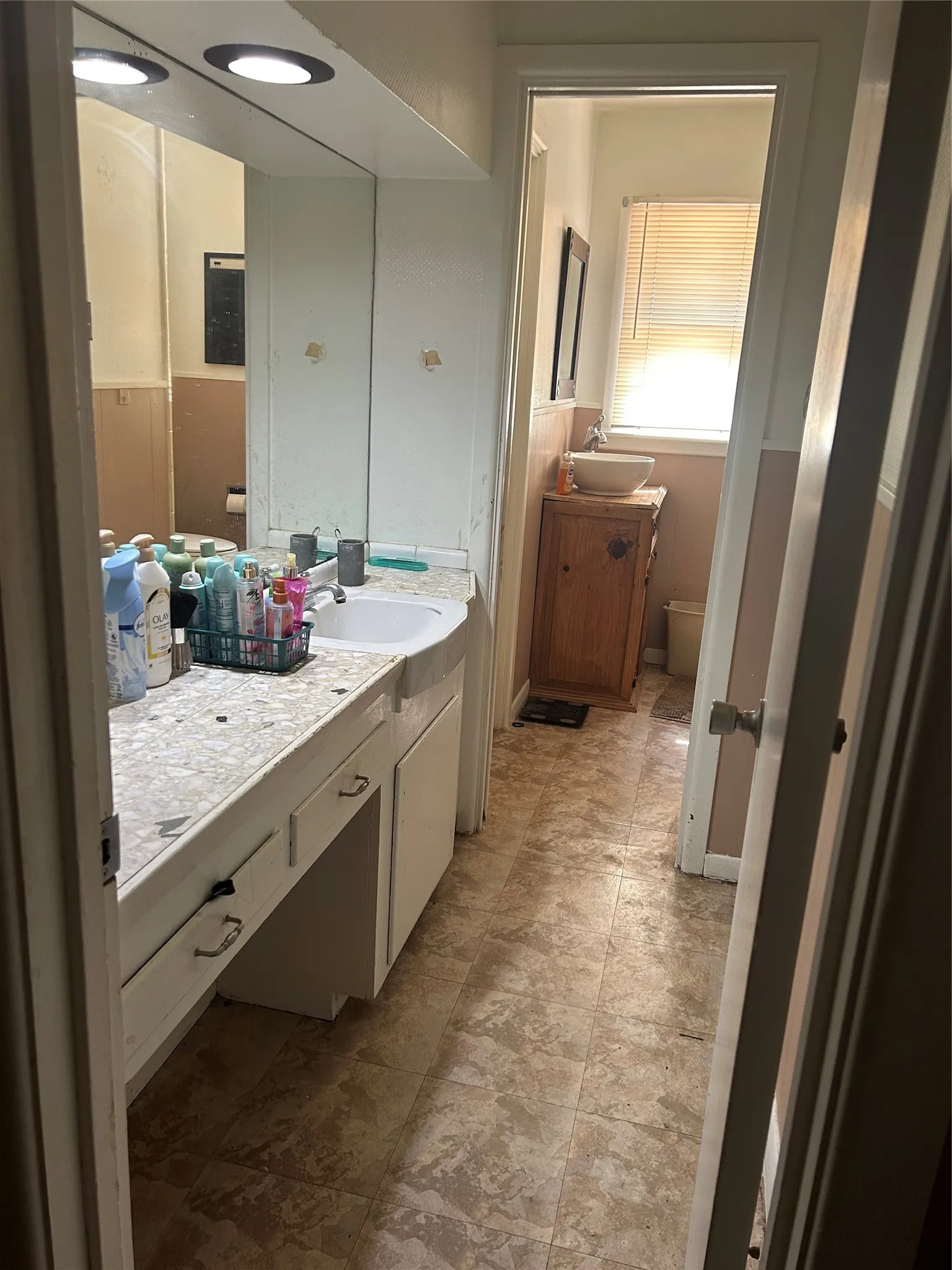 Single Family Residence For Sale in Taylor County , 4118 Concord Court, Abilene, Texas 79603, 3 Bedroom, 2 Bathroom, Garage spaces, 2,370 Sqft, built in 1960, mls#21386540, Real Estate Agent in Abilene, Homes For Sale in Taylor county, Homes For Sale in Abilene, Realtor in Abilene Texas, Real Estate Brokerage Independent Realty Texas, Luminita Cordes Realtor