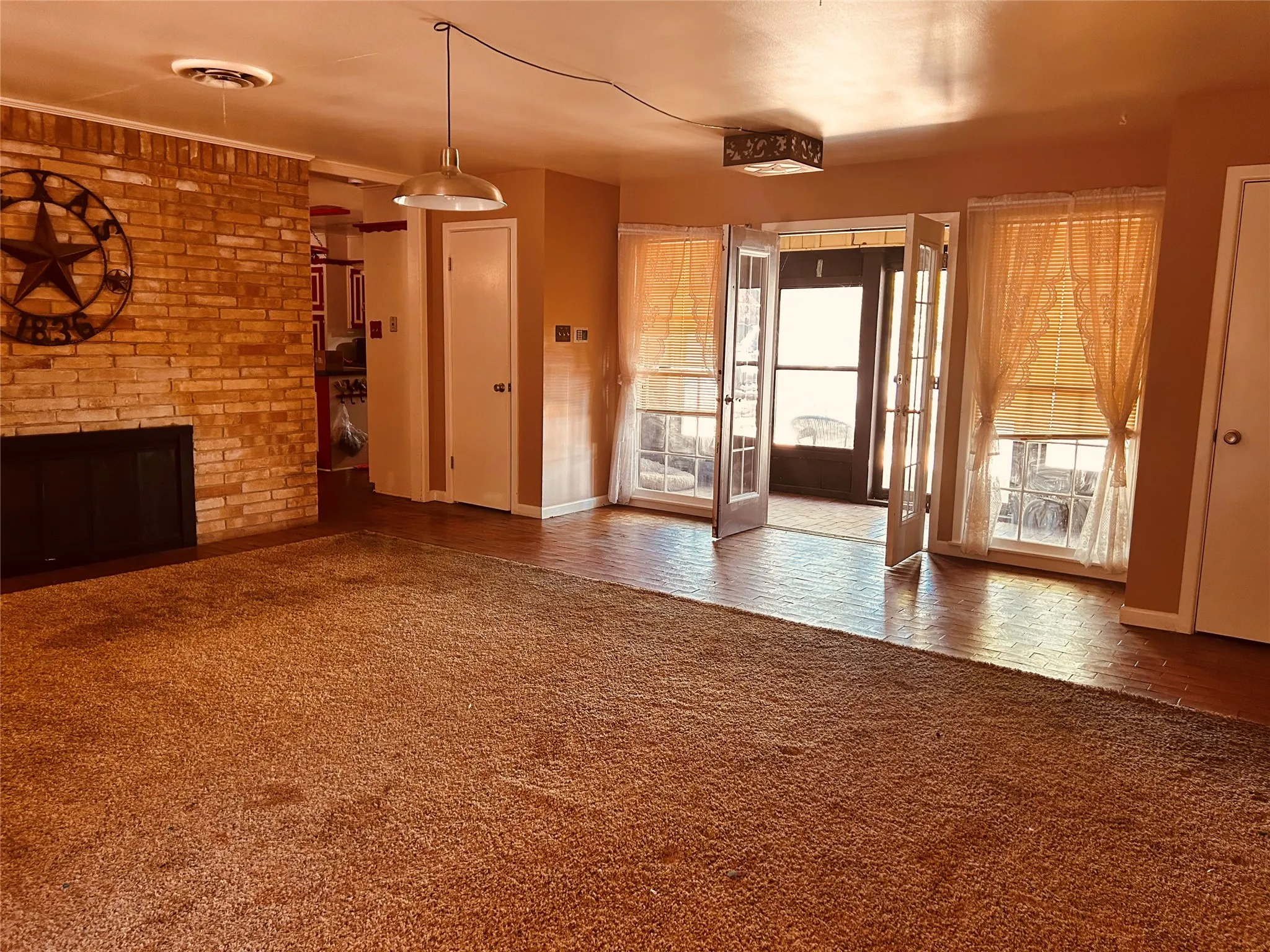Single Family Residence For Sale in Taylor County , 4118 Concord Court, Abilene, Texas 79603, 3 Bedroom, 2 Bathroom, Garage spaces, 2,370 Sqft, built in 1960, mls#21386540, Real Estate Agent in Abilene, Homes For Sale in Taylor county, Homes For Sale in Abilene, Realtor in Abilene Texas, Real Estate Brokerage Independent Realty Texas, Luminita Cordes Realtor