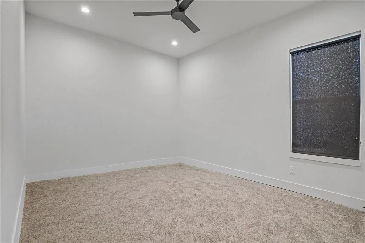 Single Family Residence For Rent in Dallas County , 2413 Crossman Avenue, Dallas, Texas 75212, 3 Bedroom, 3 Bathroom, 2 Garage spaces, 2,129 Sqft, built in 2021, mls#21385314, Real Estate Agent in Dallas, Homes For Rent in Dallas county, Homes For Rent in Dallas, Realtor in Dallas Texas, Real Estate Brokerage Independent Realty Texas, Luminita Cordes Realtor