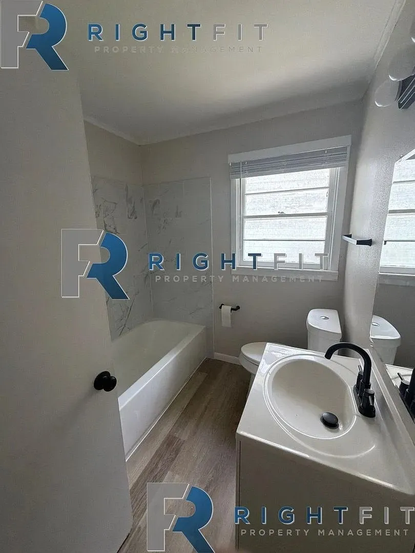 Single Family Residence For Sale in Bowie County , 1214 Mockingbird Lane, Texarkana, Texas 75501, 3 Bedroom, 2 Bathroom, Garage spaces, 1,610 Sqft, built in 0, mls#21386544, Real Estate Agent in Texarkana, Homes For Sale in Bowie county, Homes For Sale in Texarkana, Realtor in Texarkana Texas, Real Estate Brokerage Independent Realty Texas, Luminita Cordes Realtor