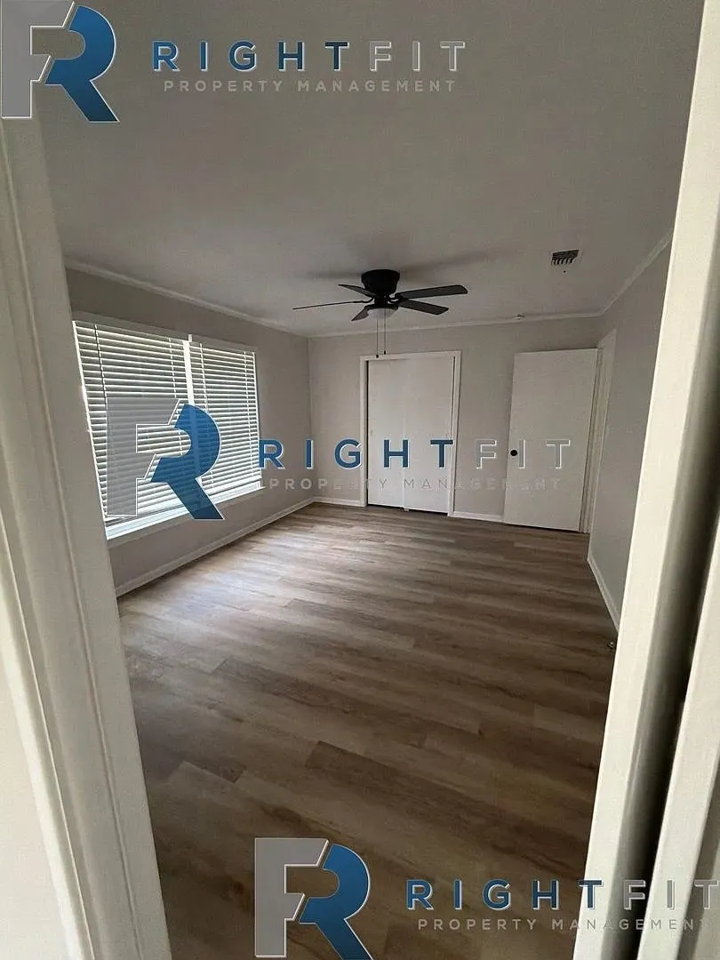 Single Family Residence For Sale in Bowie County , 1214 Mockingbird Lane, Texarkana, Texas 75501, 3 Bedroom, 2 Bathroom, Garage spaces, 1,610 Sqft, built in 0, mls#21386544, Real Estate Agent in Texarkana, Homes For Sale in Bowie county, Homes For Sale in Texarkana, Realtor in Texarkana Texas, Real Estate Brokerage Independent Realty Texas, Luminita Cordes Realtor