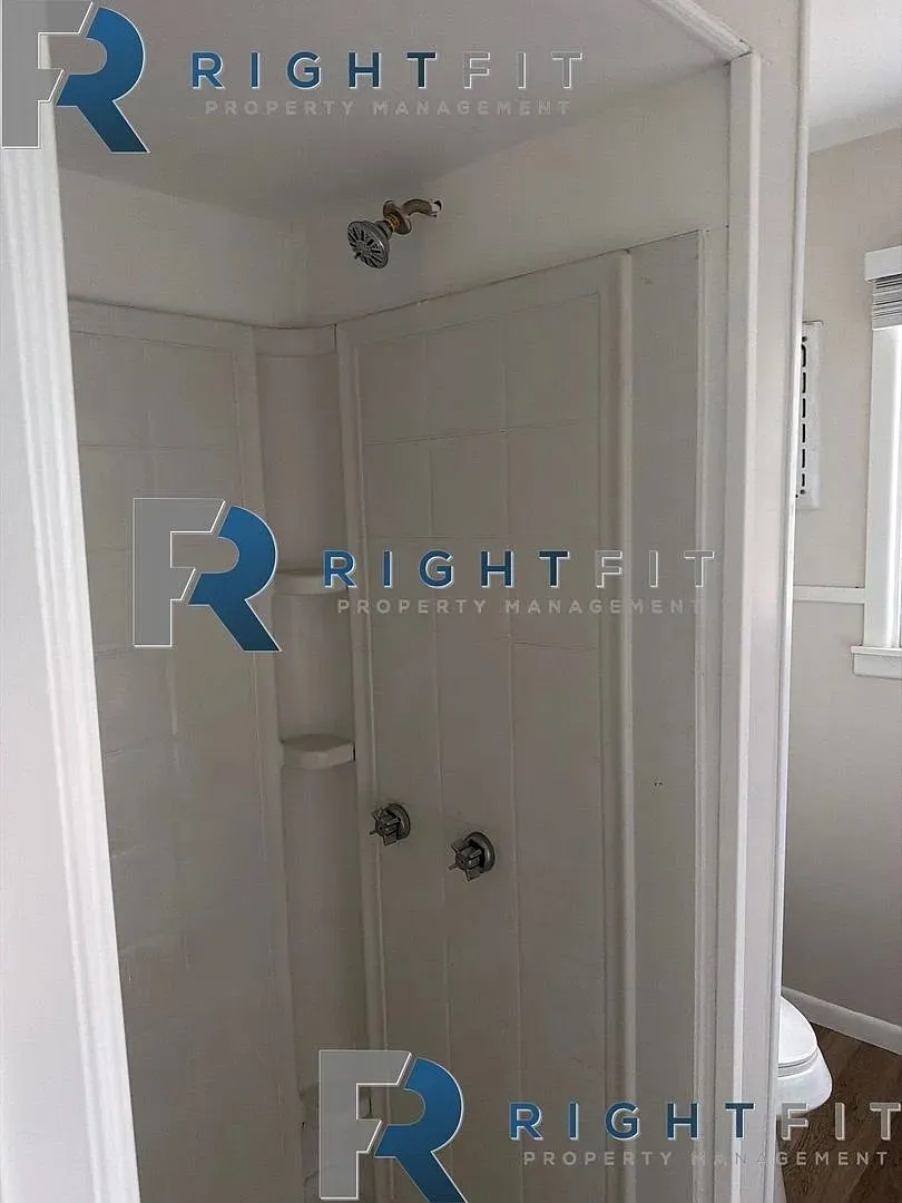 Single Family Residence For Sale in Bowie County , 1214 Mockingbird Lane, Texarkana, Texas 75501, 3 Bedroom, 2 Bathroom, Garage spaces, 1,610 Sqft, built in 0, mls#21386544, Real Estate Agent in Texarkana, Homes For Sale in Bowie county, Homes For Sale in Texarkana, Realtor in Texarkana Texas, Real Estate Brokerage Independent Realty Texas, Luminita Cordes Realtor
