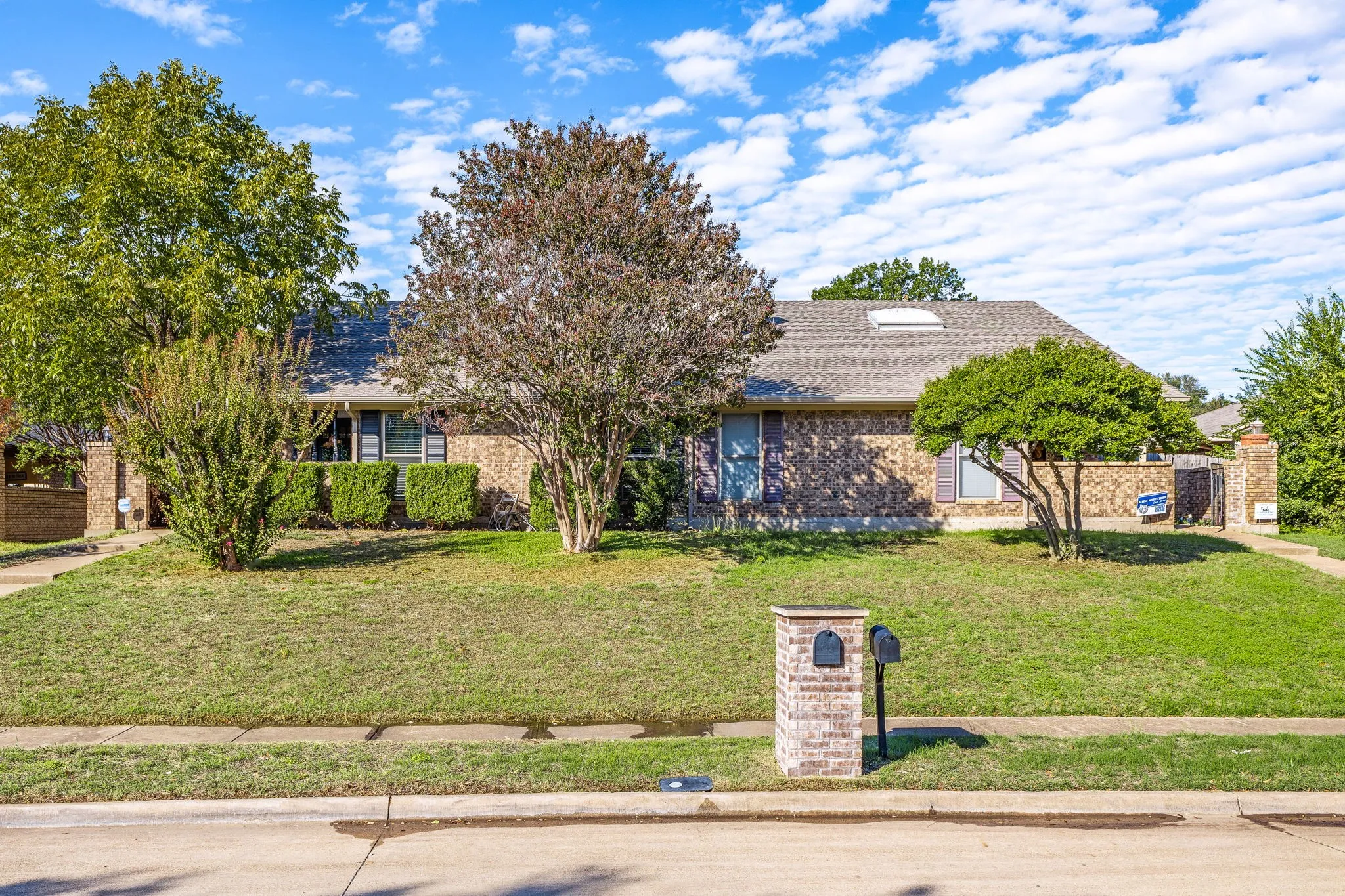 Duplex For Rent in Dallas County , 812 Saint Paul Court, Richardson, Texas 75080, 3 Bedroom, 2 Bathroom, 2 Garage spaces, 1,579 Sqft, built in 1980, mls#21385493, Real Estate Agent in Richardson, Homes For Rent in Dallas county, Homes For Rent in Richardson, Realtor in Richardson Texas, Real Estate Brokerage Independent Realty Texas, Luminita Cordes Realtor