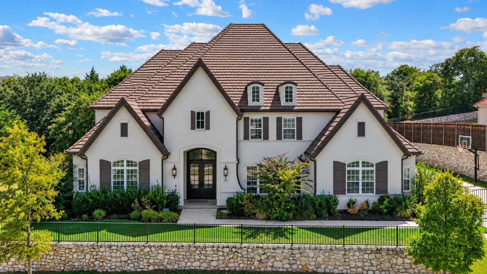 Single Family Residence For Rent in Tarrant County , 809 Charleston Drive, Southlake, Texas 76092, 5 Bedroom, 6 Bathroom, 3 Garage spaces, 6,320 Sqft, built in 2018, mls#21386521, Real Estate Agent in Southlake, Homes For Rent in Tarrant county, Homes For Rent in Southlake, Realtor in Southlake Texas, Real Estate Brokerage Independent Realty Texas, Luminita Cordes Realtor