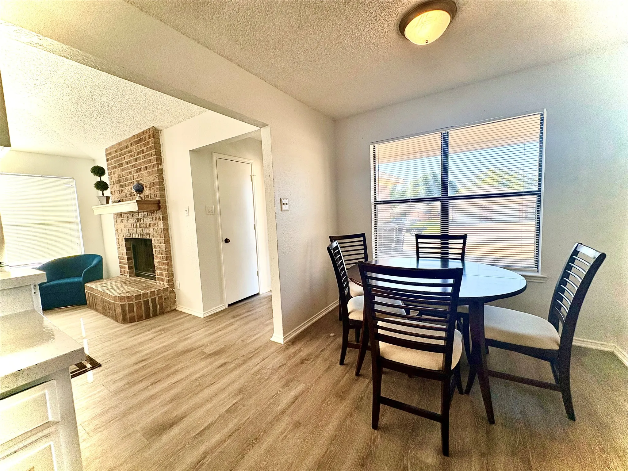 Single Family Residence For Rent in Tarrant County , 1920 San Rafael Street, Fort Worth, Texas 76134, 2 Bedroom, 2 Bathroom, 1 Garage spaces, 2,064 Sqft, built in 1985, mls#21384980, Real Estate Agent in Fort Worth, Homes For Rent in Tarrant county, Homes For Rent in Fort Worth, Realtor in Fort Worth Texas, Real Estate Brokerage Independent Realty Texas, Luminita Cordes Realtor