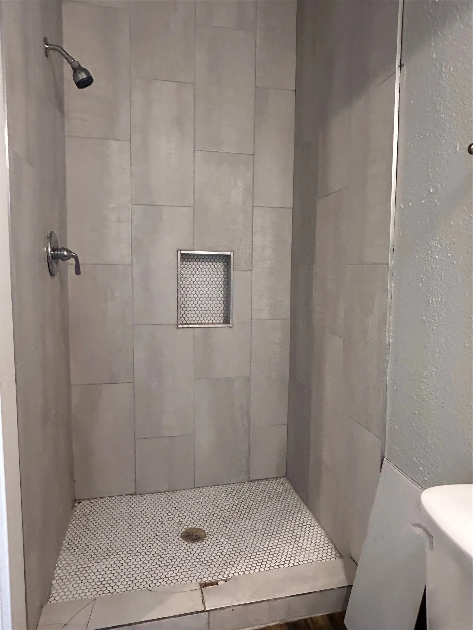 Single Family Residence For Sale in Grayson County , 615 S Throckmorton Street, Sherman, Texas 75090, 3 Bedroom, 2 Bathroom, Garage spaces, 1,278 Sqft, built in 1925, mls#21386553, Real Estate Agent in Sherman, Homes For Sale in Grayson county, Homes For Sale in Sherman, Realtor in Sherman Texas, Real Estate Brokerage Independent Realty Texas, Luminita Cordes Realtor