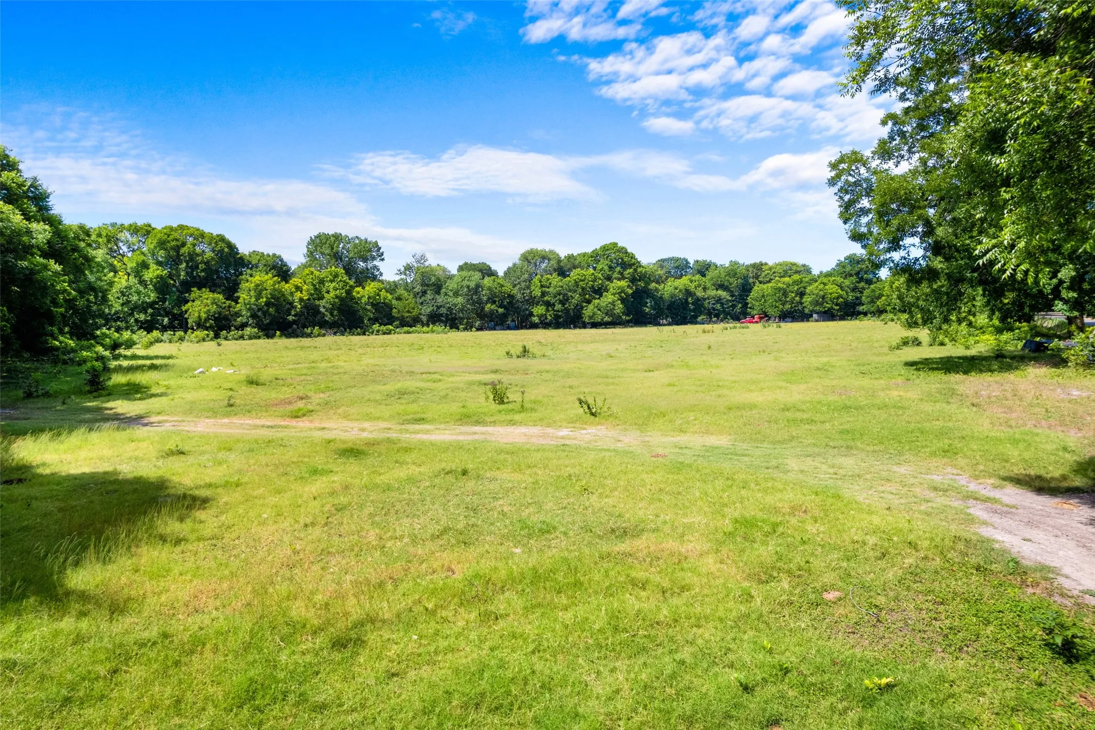 Unimproved Land For Sale in Dallas County , 1213 S Houston School Road, Lancaster, Texas 75146, 0, 0, Garage spaces, 0 Sqft, built in 0, mls#21386559, Real Estate Agent in Lancaster, Homes For Sale in Dallas county, Homes For Sale in Lancaster, Realtor in Lancaster Texas, Real Estate Brokerage Independent Realty Texas, Luminita Cordes Realtor