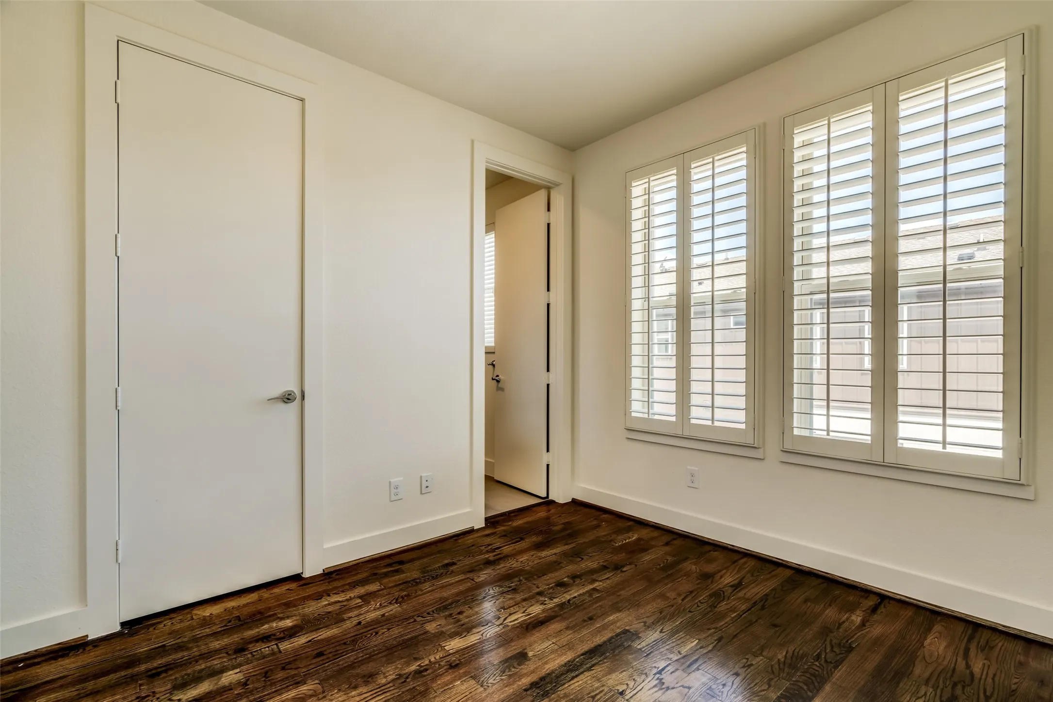 Condominium For Rent in Dallas County , 4211 Rawlins Street 644, Dallas, Texas 75219, 3 Bedroom, 4 Bathroom, 2 Garage spaces, 2,023 Sqft, built in 2014, mls#21386560, Real Estate Agent in Dallas, Homes For Rent in Dallas county, Homes For Rent in Dallas, Realtor in Dallas Texas, Real Estate Brokerage Independent Realty Texas, Luminita Cordes Realtor